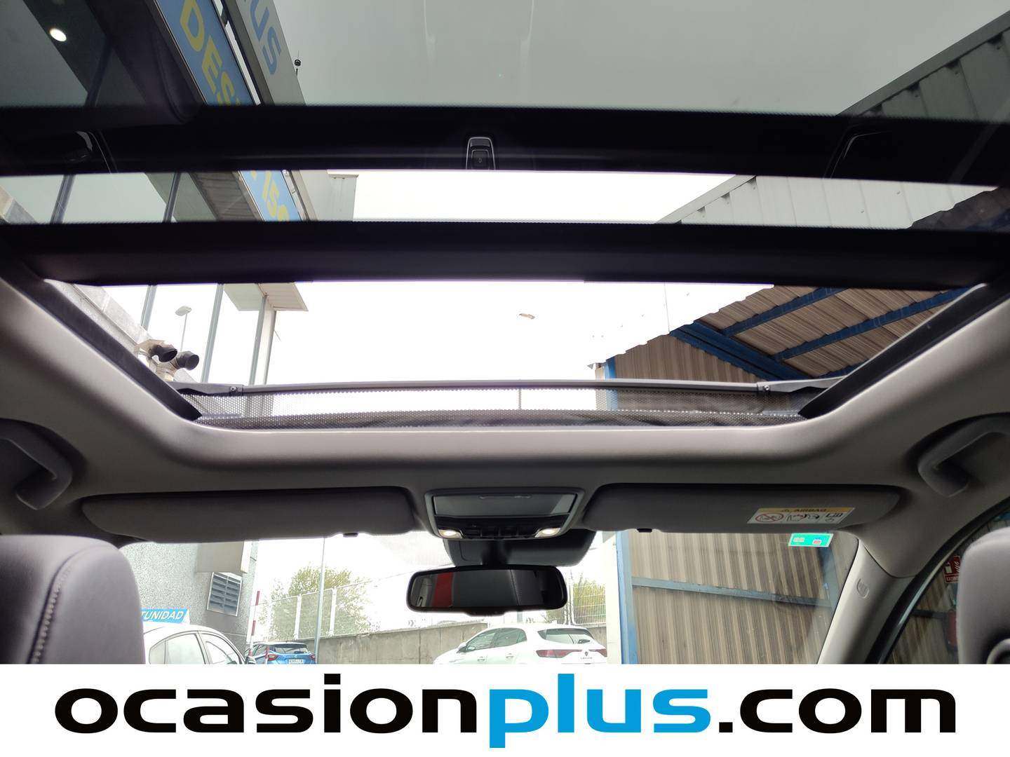 Extras y acabados del Honda CR-V Honda CR-V 2.0 i-MMD Executive 4x4 (184 CV)