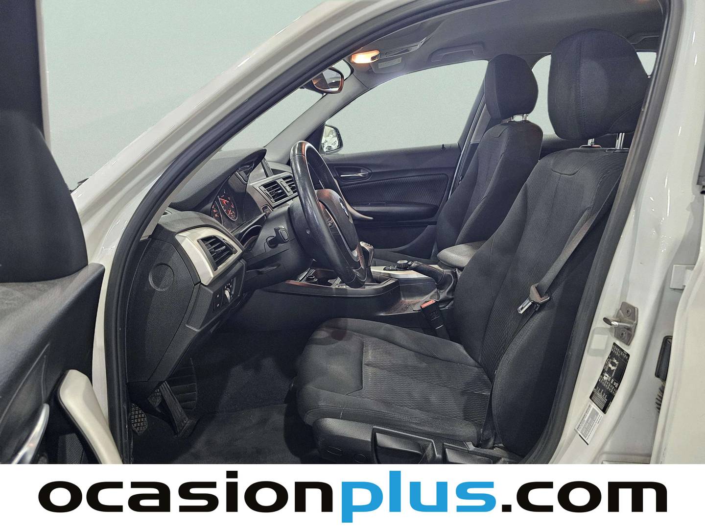 Foto asientos delanteros BMW Serie 1 BMW Serie 1 116d (116 CV)