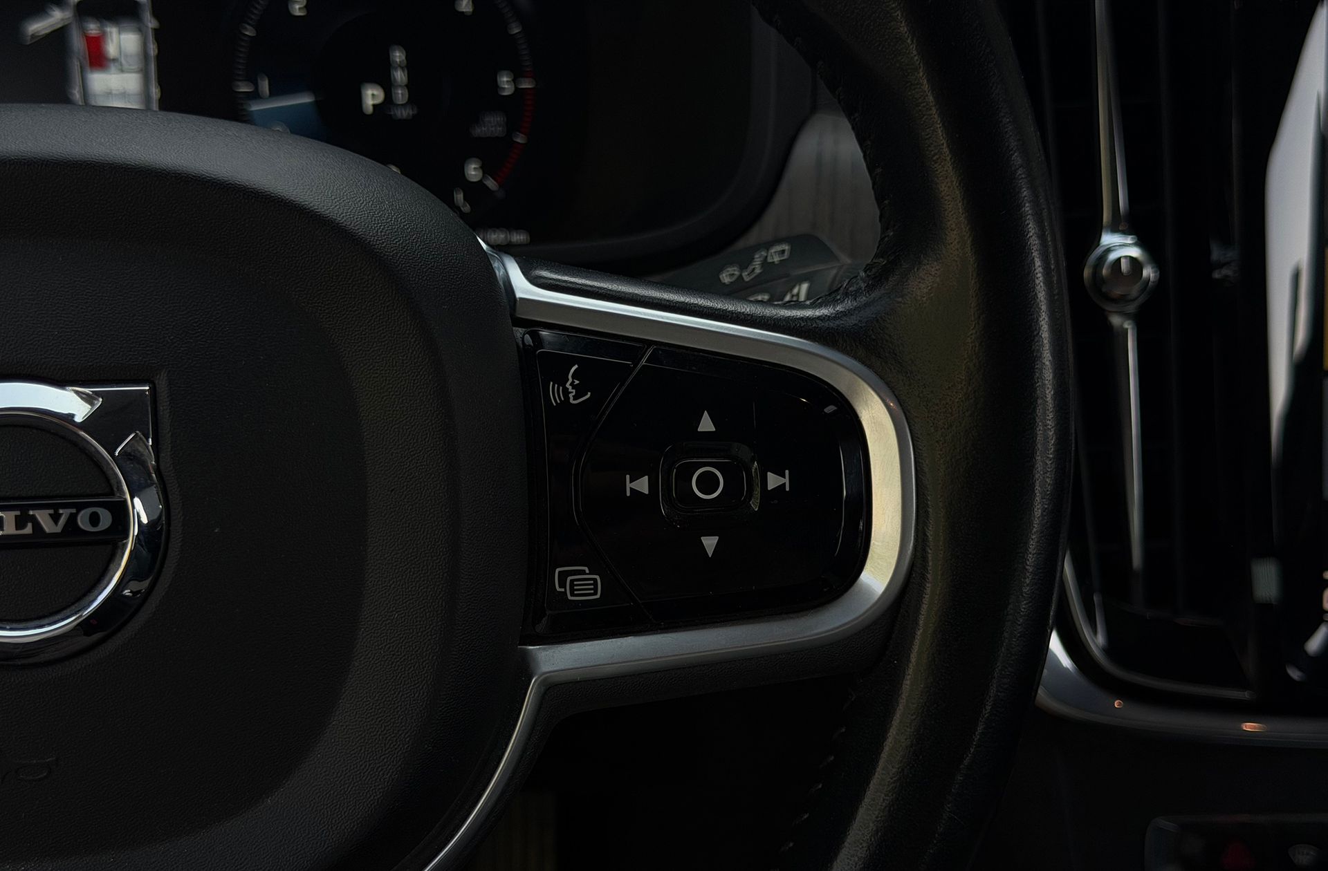 Volvo V90 B4 D AWD - foto 29