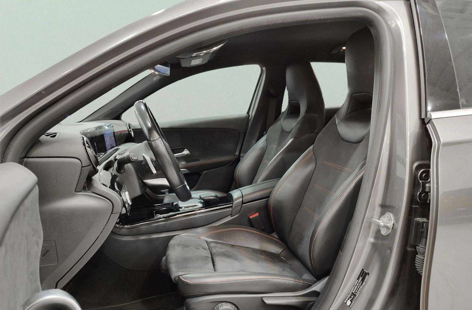 Mercedes-Benz Clase A 180 Paquete AMG - foto 13