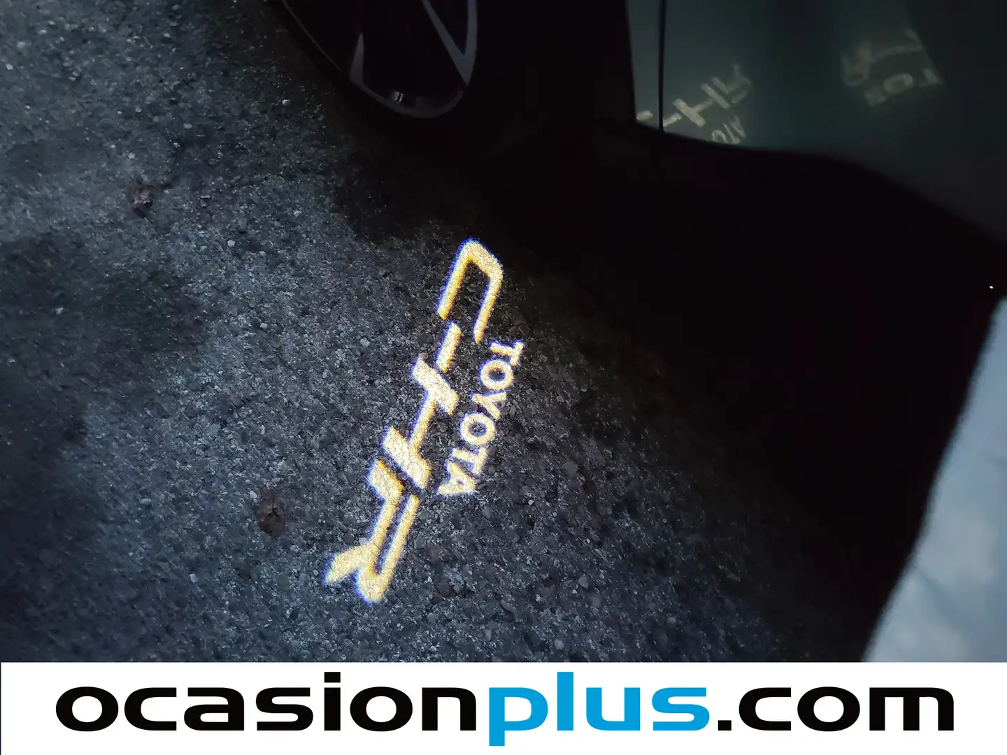 Foto Toyota C-HR Toyota C-HR 180H GR Sport (184 CV)