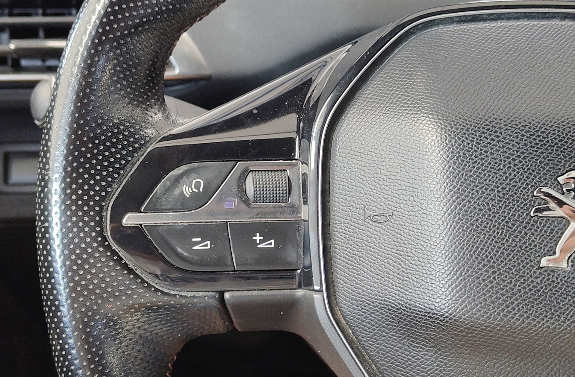 Peugeot 3008 BlueHDi 130 GT Line - foto 26