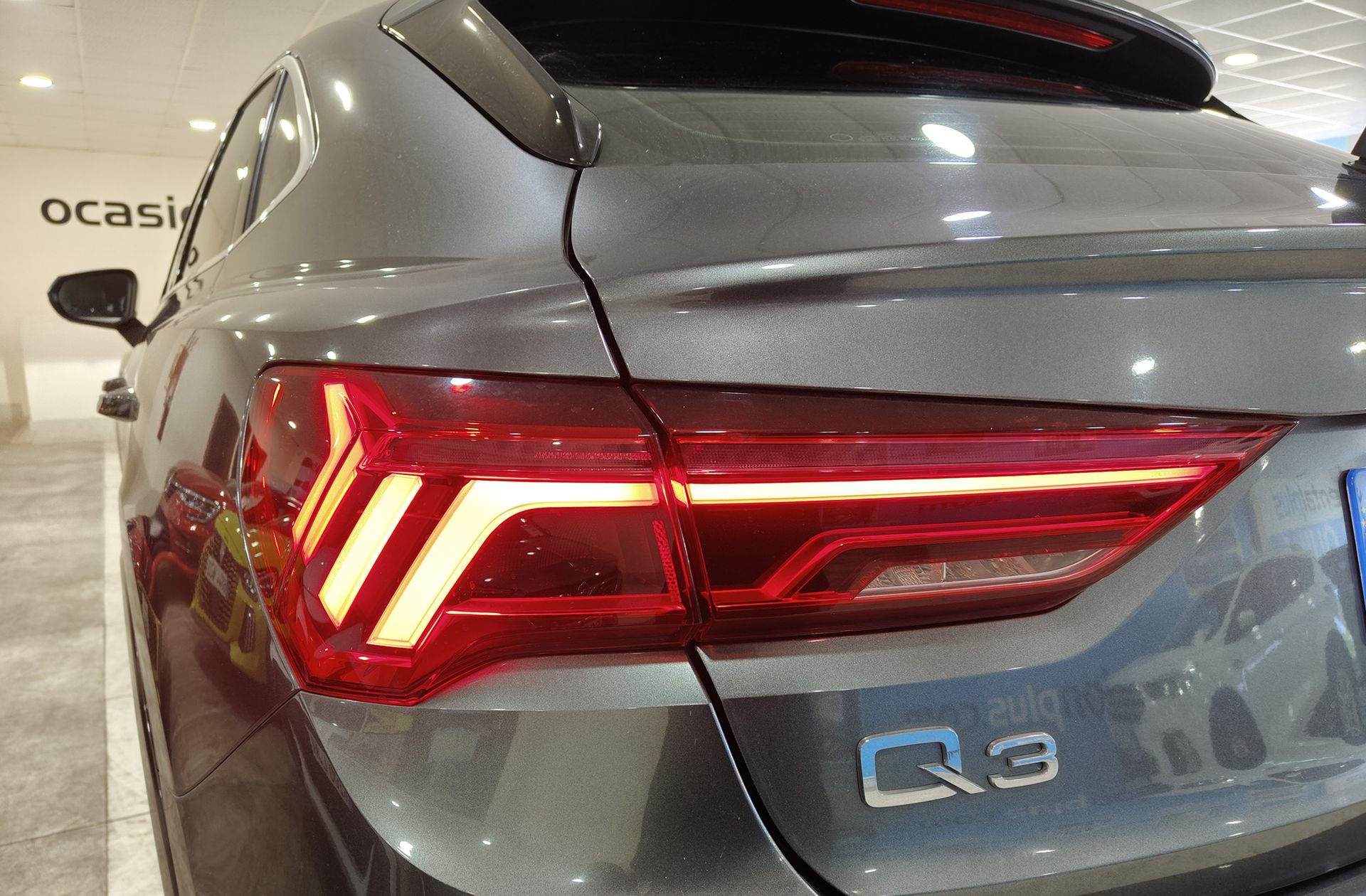 Audi Q3 S line 35 TDI S tronic - foto 17