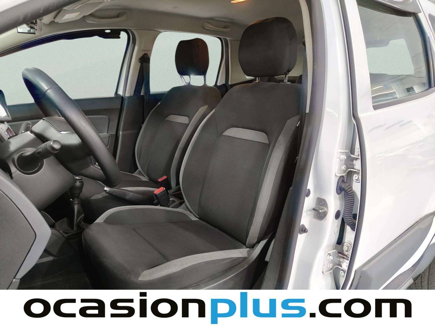 Foto asientos delanteros Dacia Duster Dacia Duster Essential TCE (100 CV) 4X2