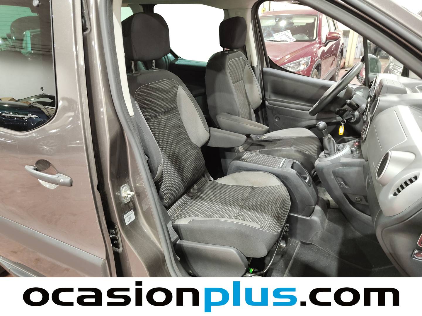 Foto Peugeot Partner Peugeot Partner Tepee 1.6 BlueHDi TEPEE Outdoor (100 CV)