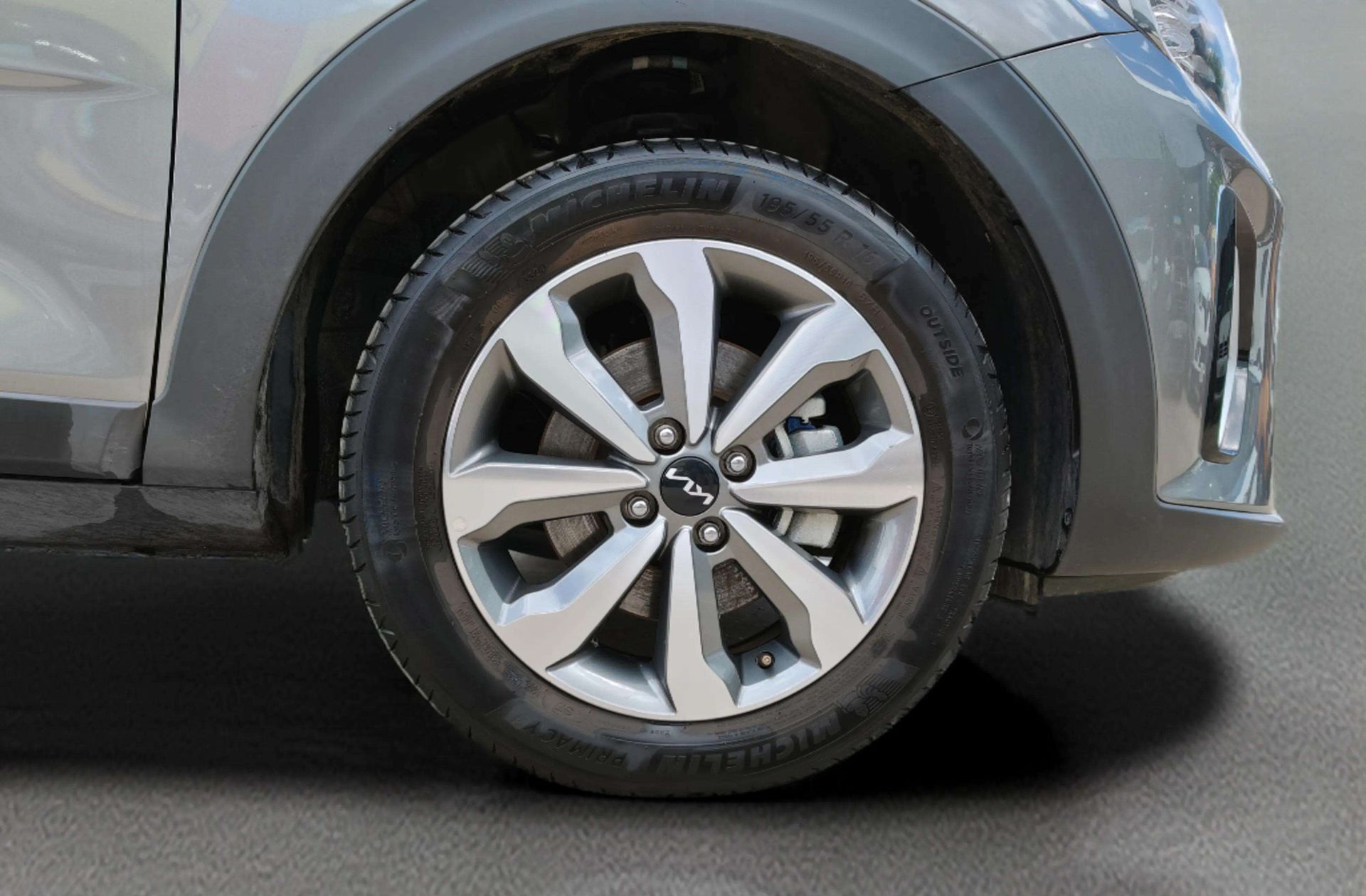 Kia Stonic 1.0 T-GDi MHEV Concept - foto 30