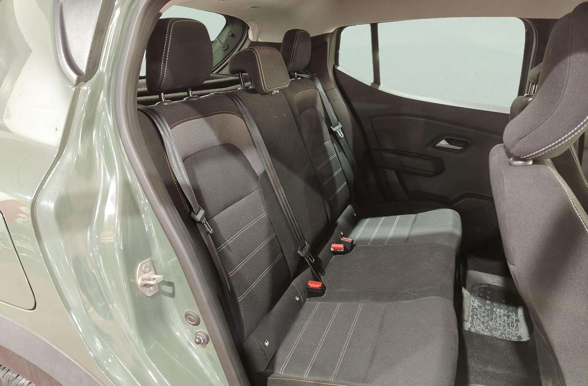 Dacia Sandero Stepway Expression Go TCe - foto 18