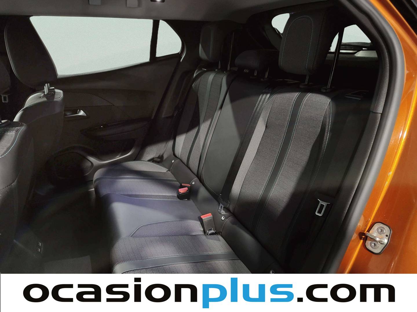 Foto Peugeot 2008 Peugeot 2008 BlueHDi 110 Allure Pack (110 CV)