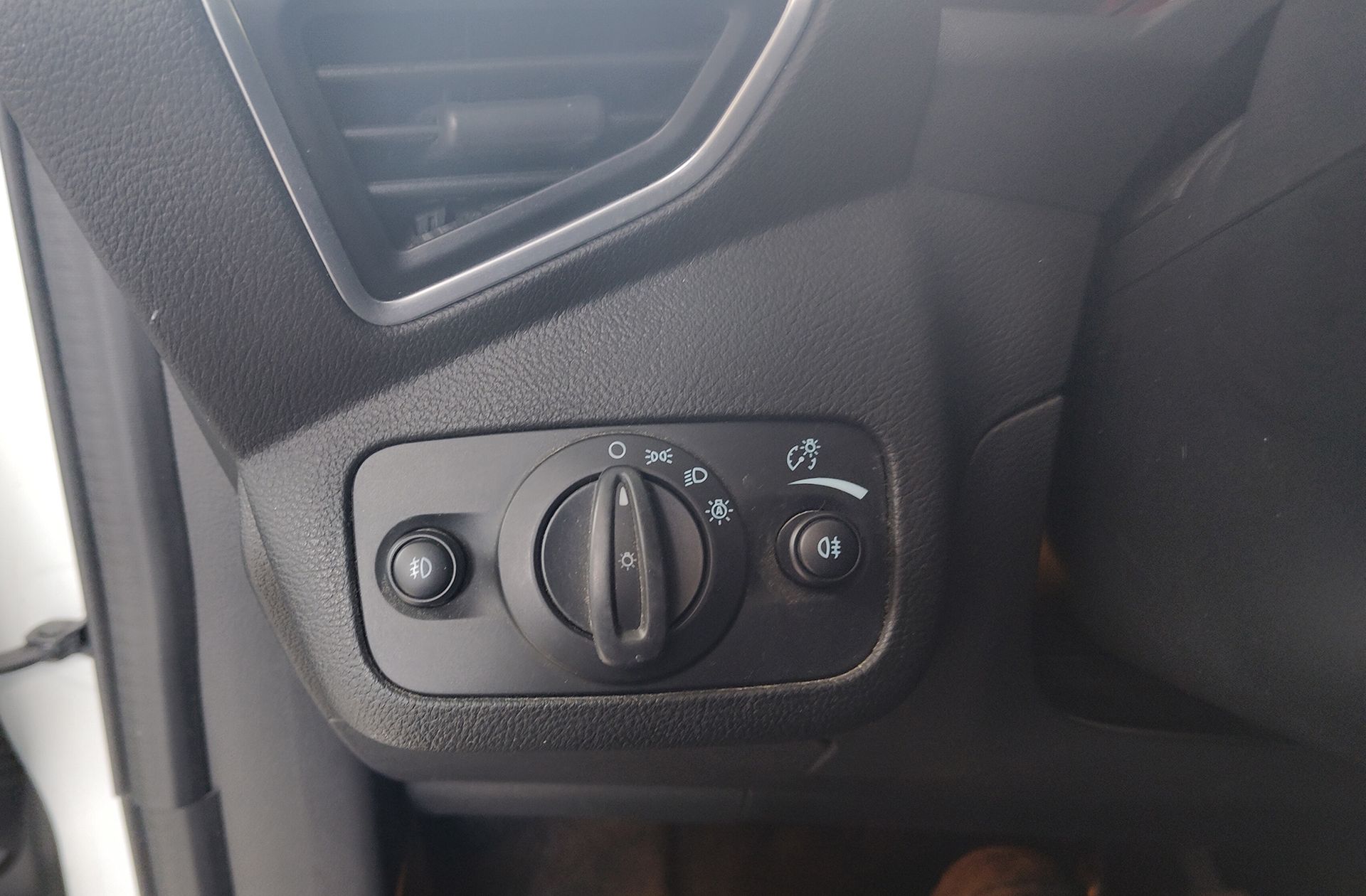 Ford Kuga 2.0 TDCi Titanium 4x4 Powershift - foto 25