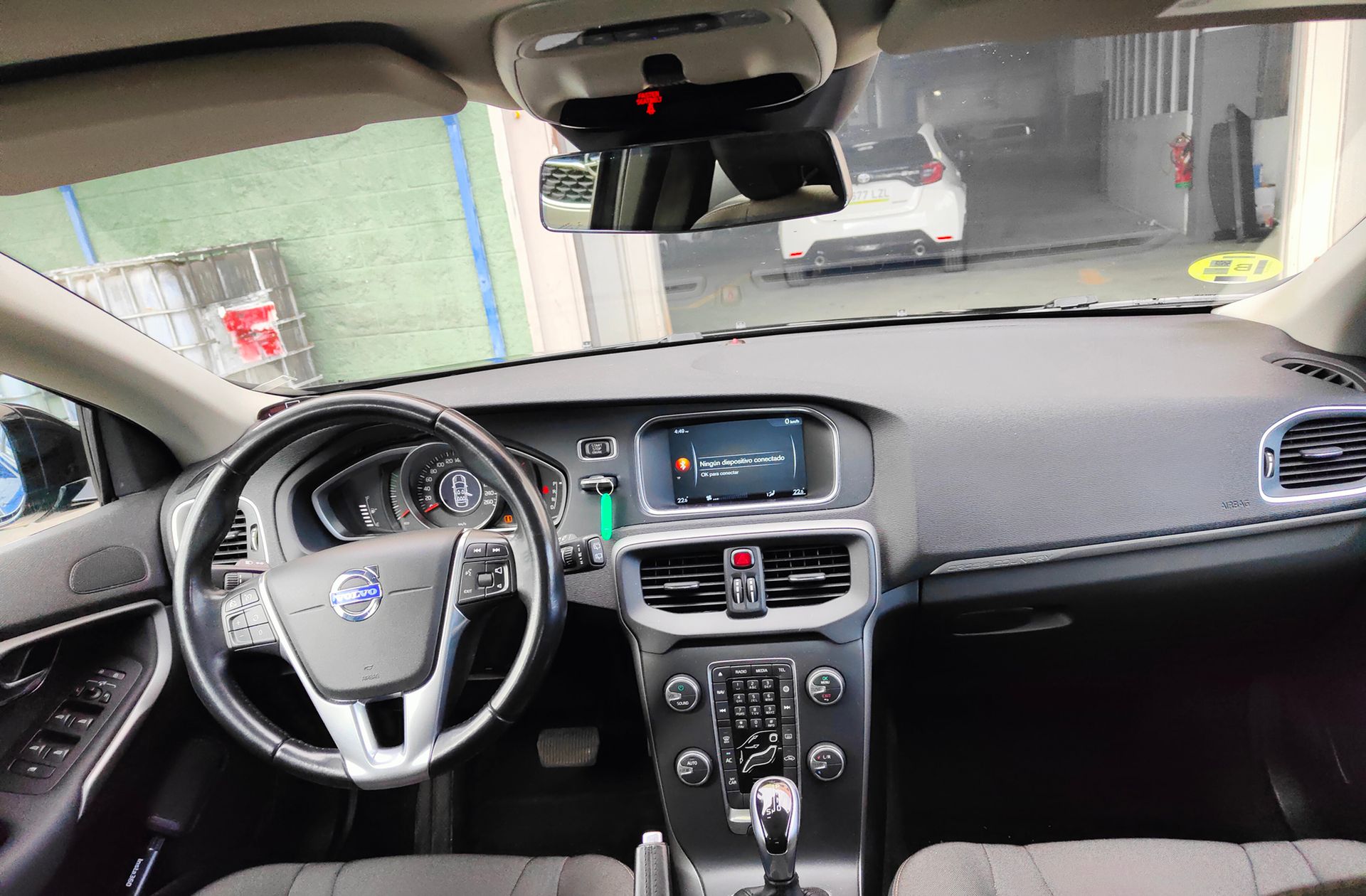 Volvo V40 D3 Momentum - foto 6