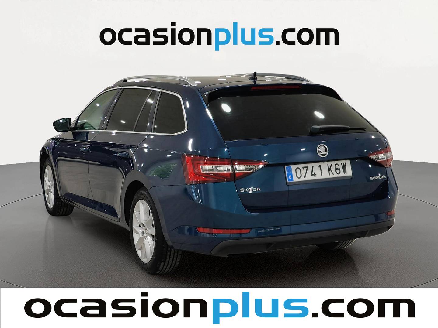 Foto trasera Skoda Superb Skoda Superb Combi 2.0 TDI Ambition DSG (150 CV) izquierda