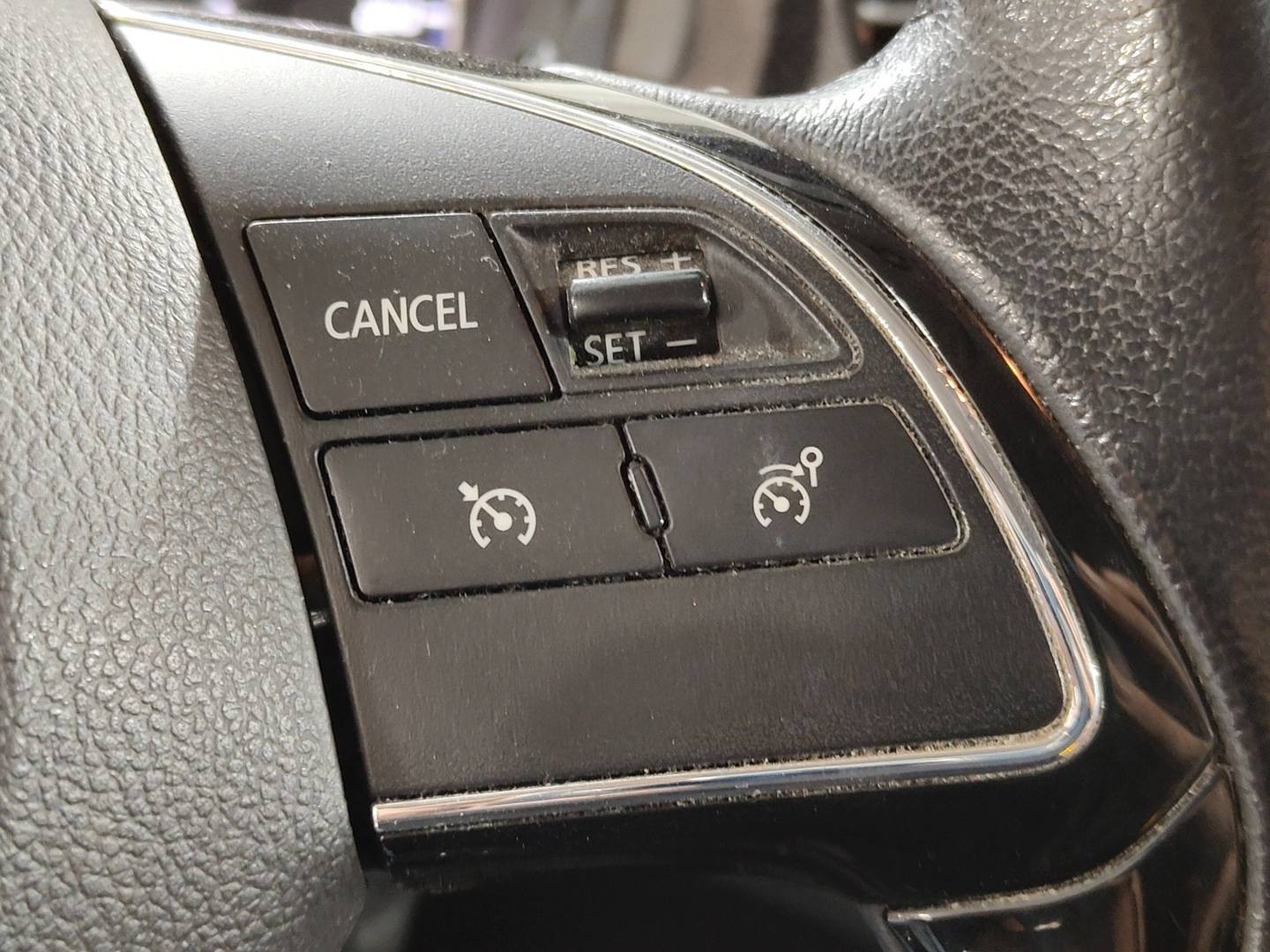 Foto Mitsubishi Outlander Mitsubishi Outlander 220 DI-D Motion 2WD (150 CV) 7 Plazas