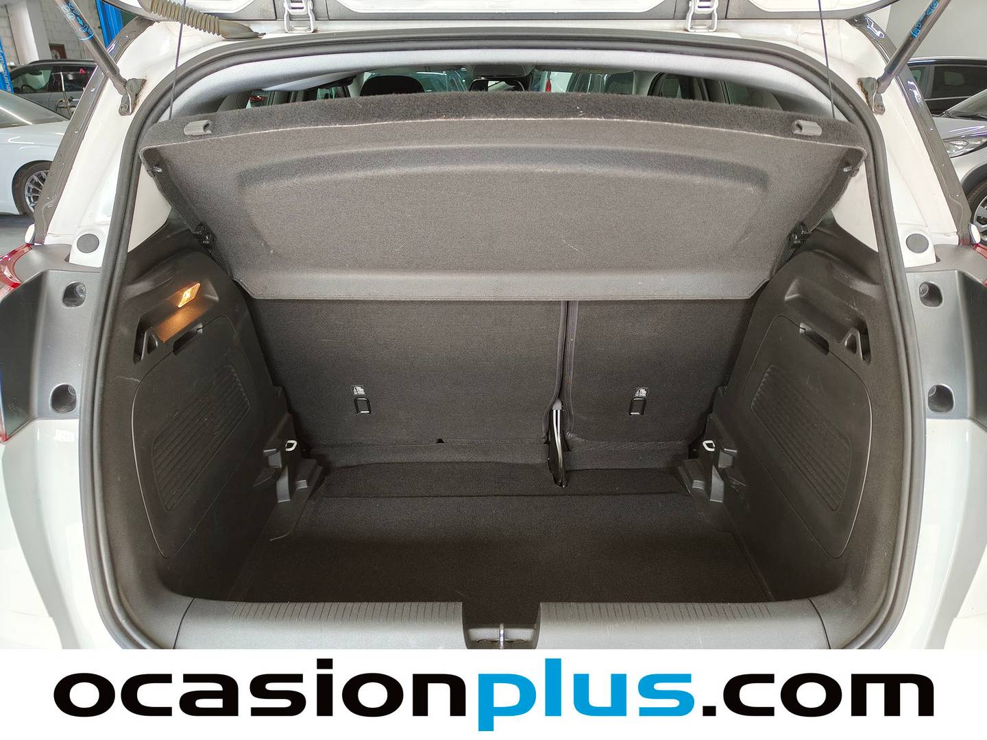 Fotos maletero Opel Crossland X Opel Crossland X 1.2 S&S Design Line (110 CV)