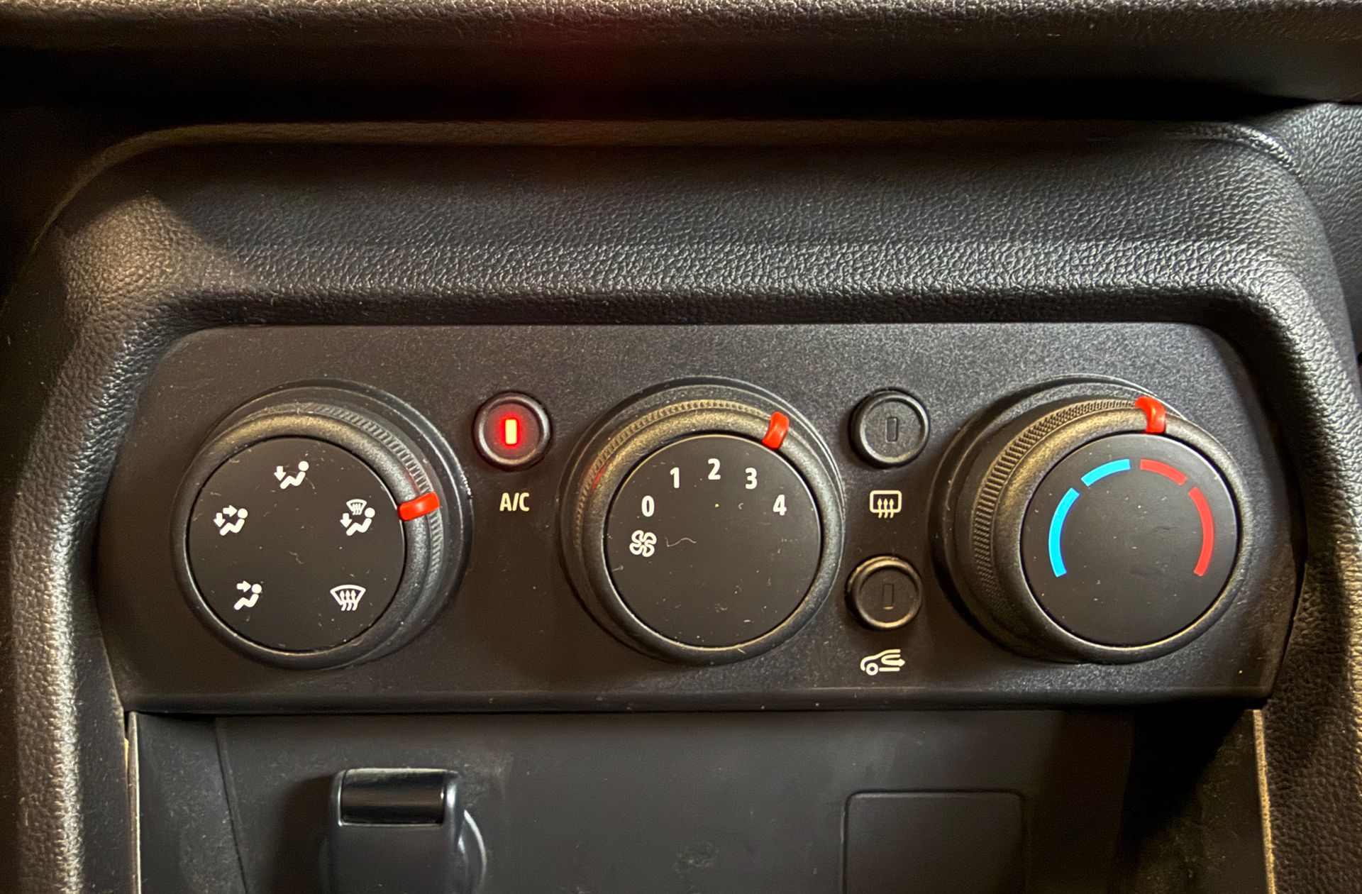 Dacia Jogger Expression TCe 7 plazas - foto 30