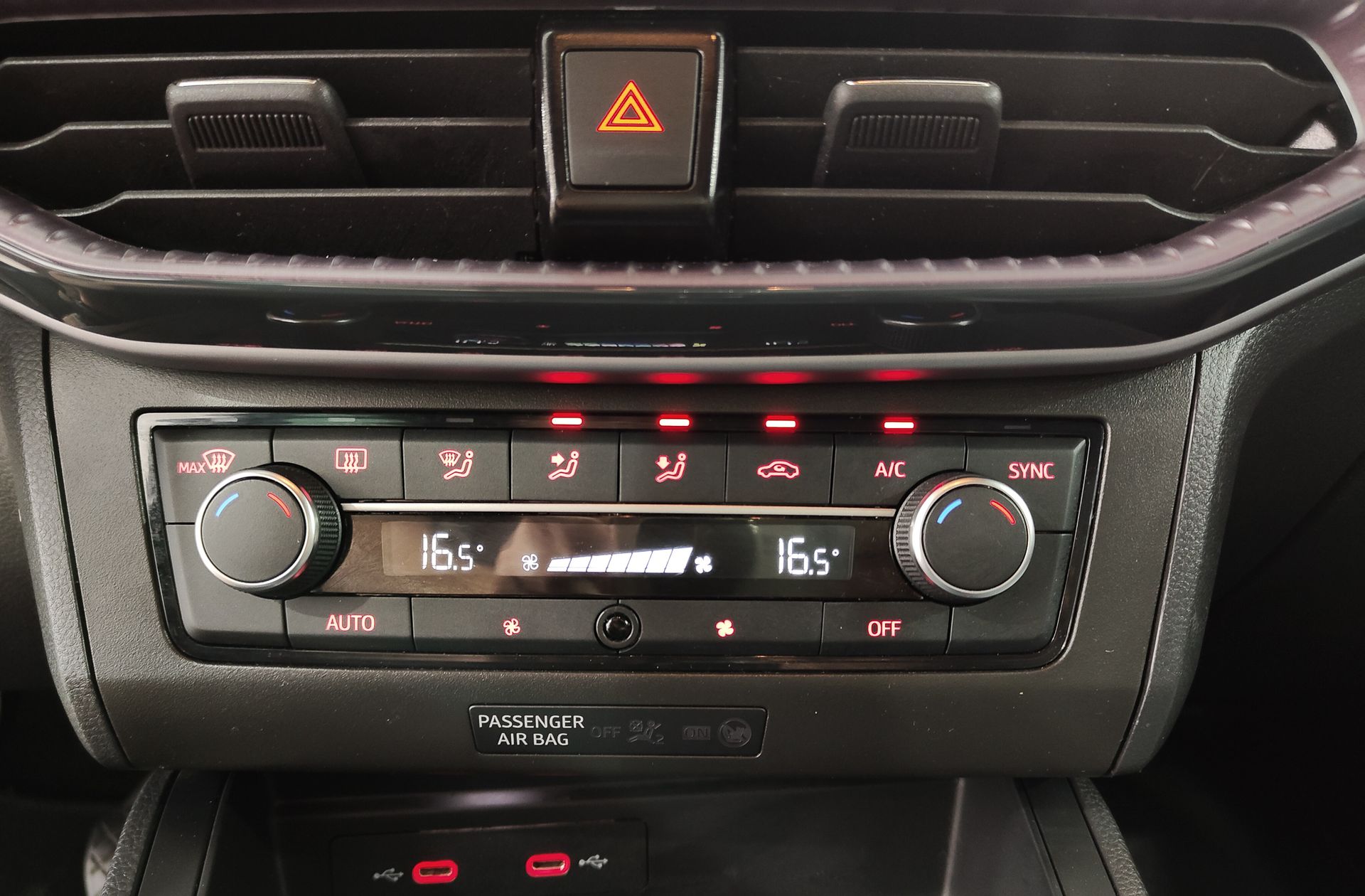 SEAT Ibiza 1.0 TSI Xcellence - foto 34