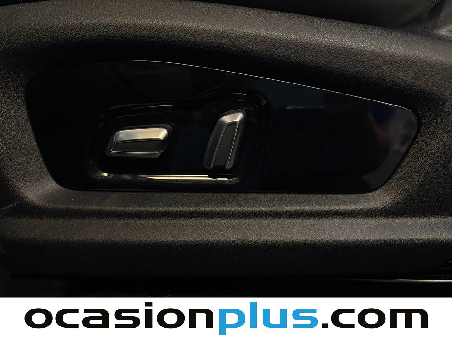 EBRO S700 EBRO S700 1.6 TGDI Luxury 7 DCT (147 CV) 147cv