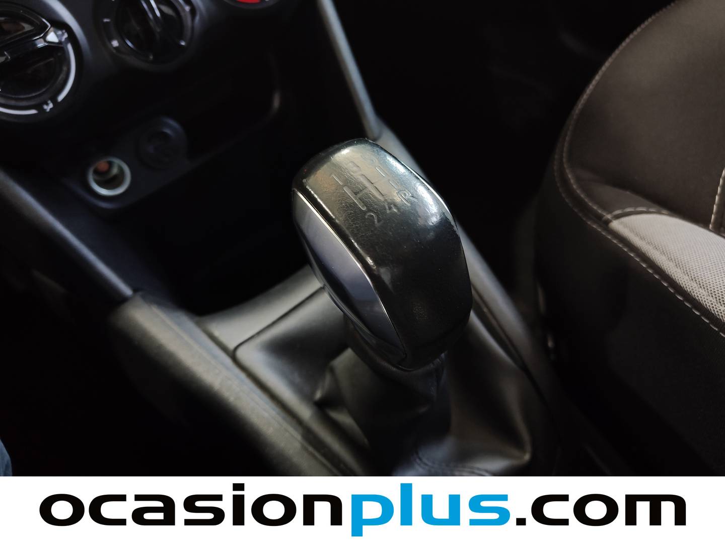 Peugeot 208 Peugeot 208 1.2L PureTech Style (82 CV) de segunda mano