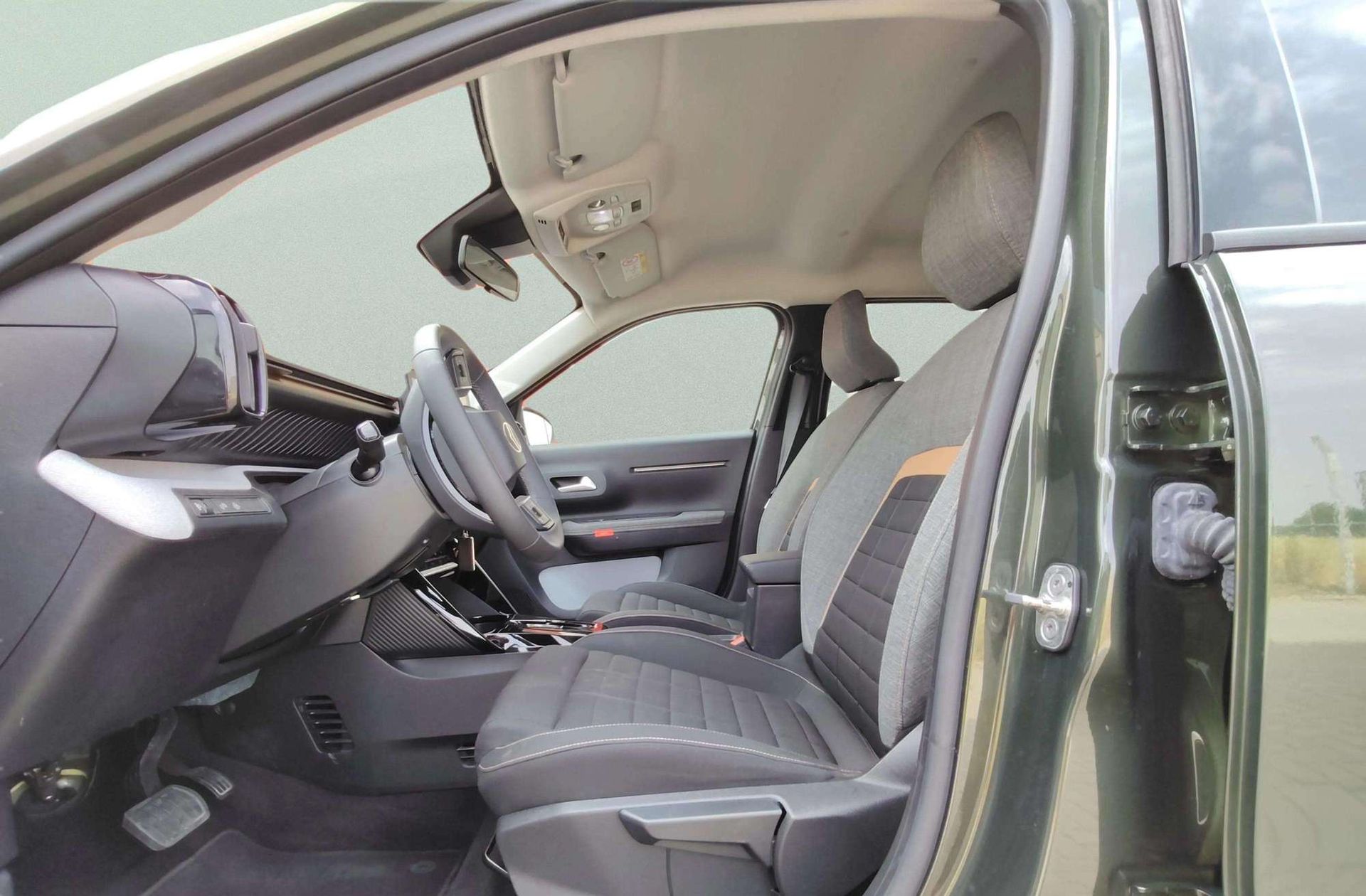 Citroën C3 Aircross Hybrid 145 Plus e-DCS6 - foto 10