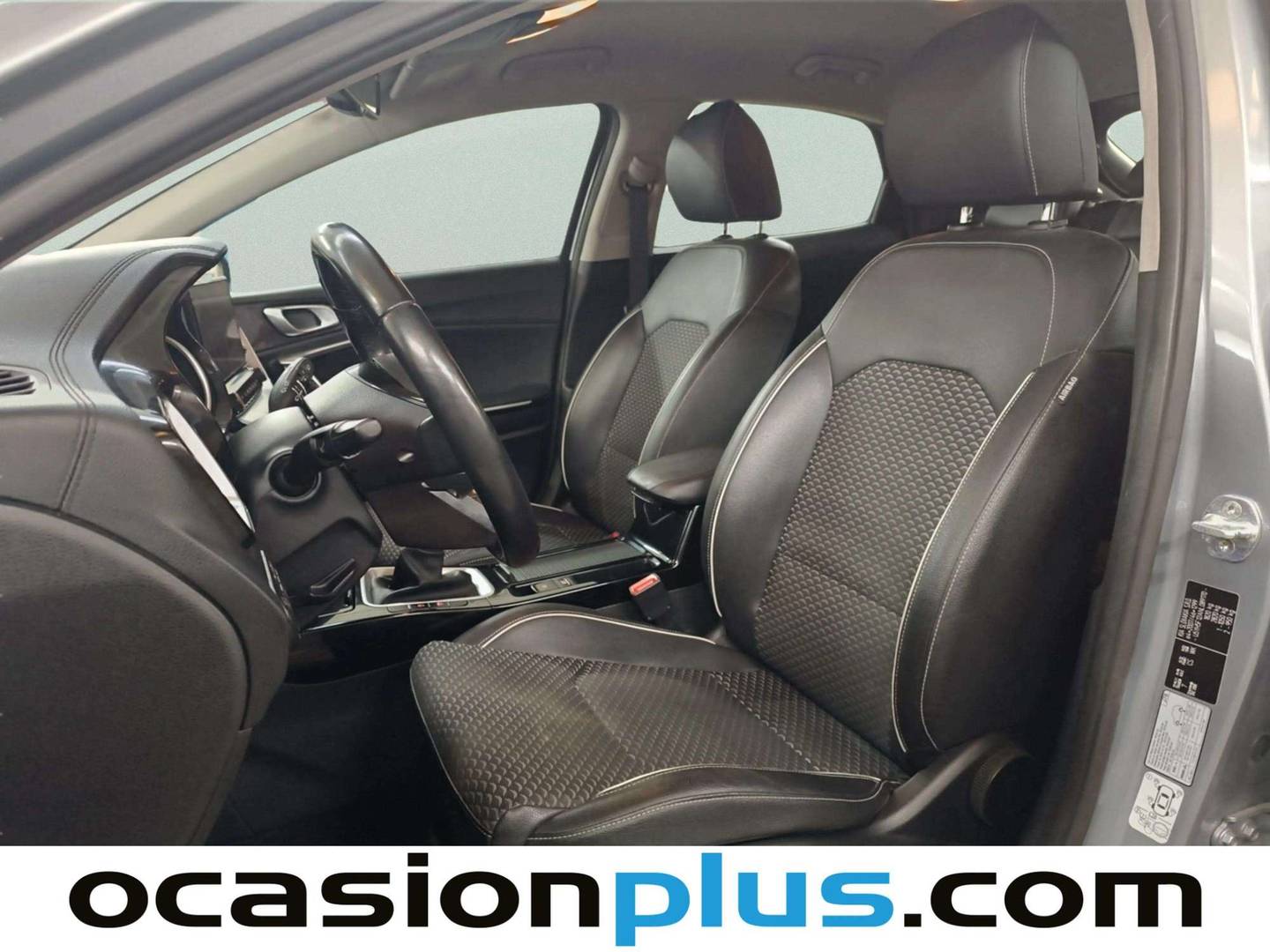 Foto asientos delanteros KIA XCeed KIA XCeed 1.0 T-GDi Tech (120 CV)