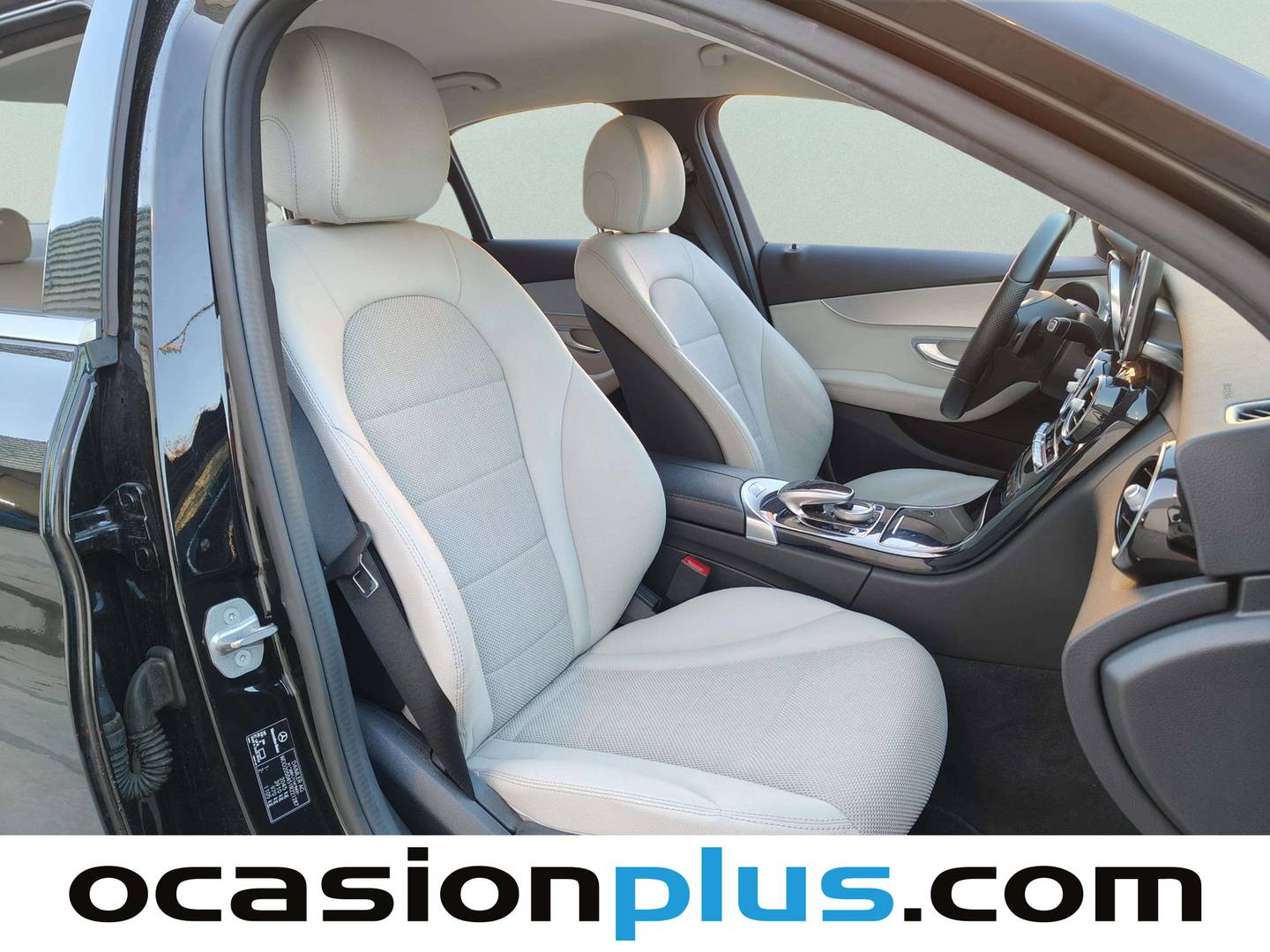 Foto Mercedes Clase C Mercedes-Benz Clase C 250 (211 CV) Pack AMG