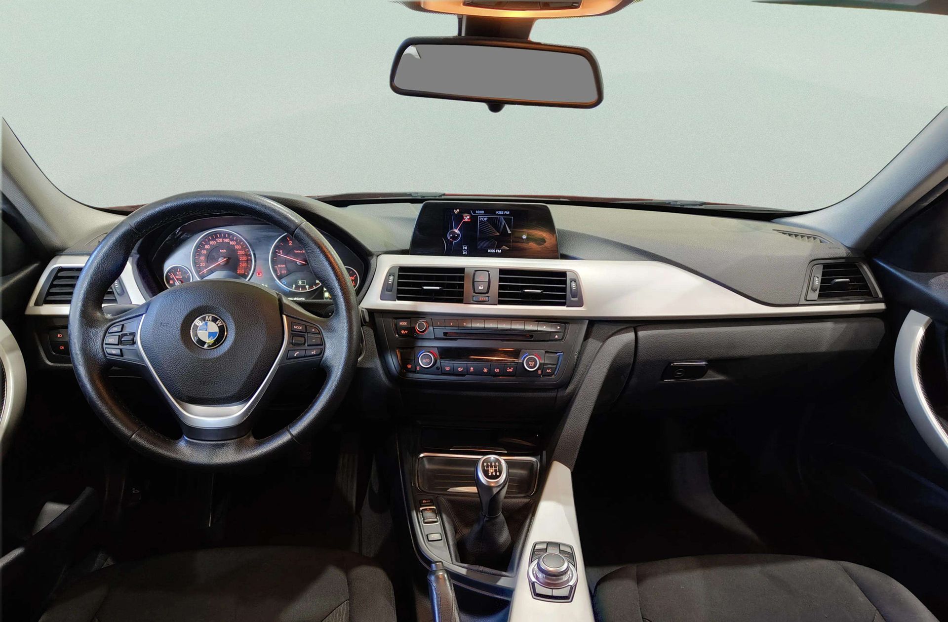 BMW Serie 3 318d - foto 6