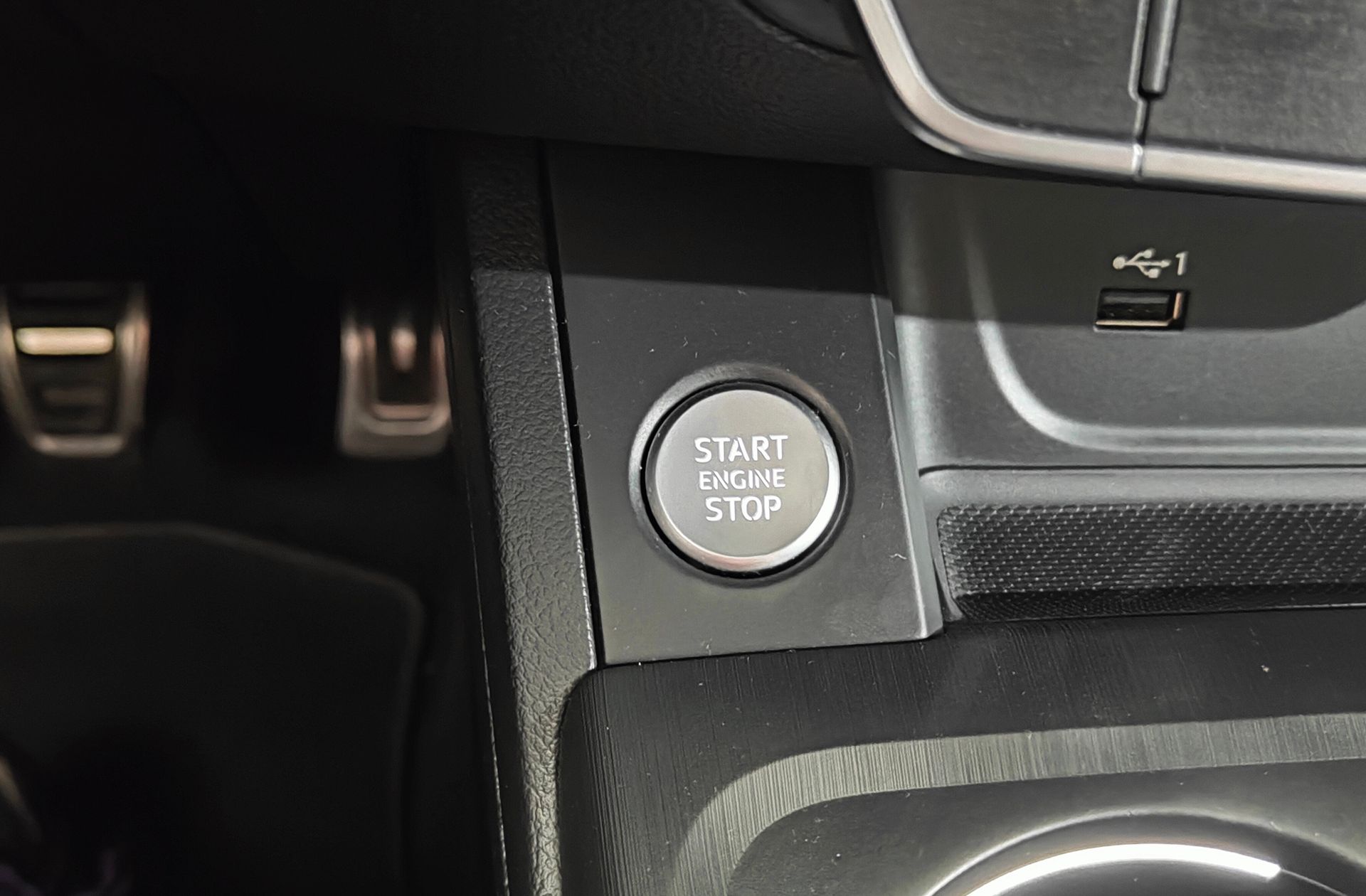 Audi A4 S line edition 1.4 TFSI - foto 39