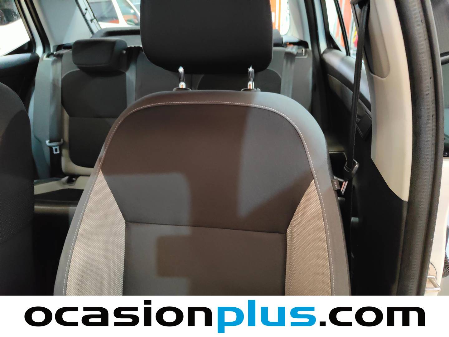 Extras y acabados del Skoda Fabia Skoda Fabia 1.0 MPI Business (75 CV)