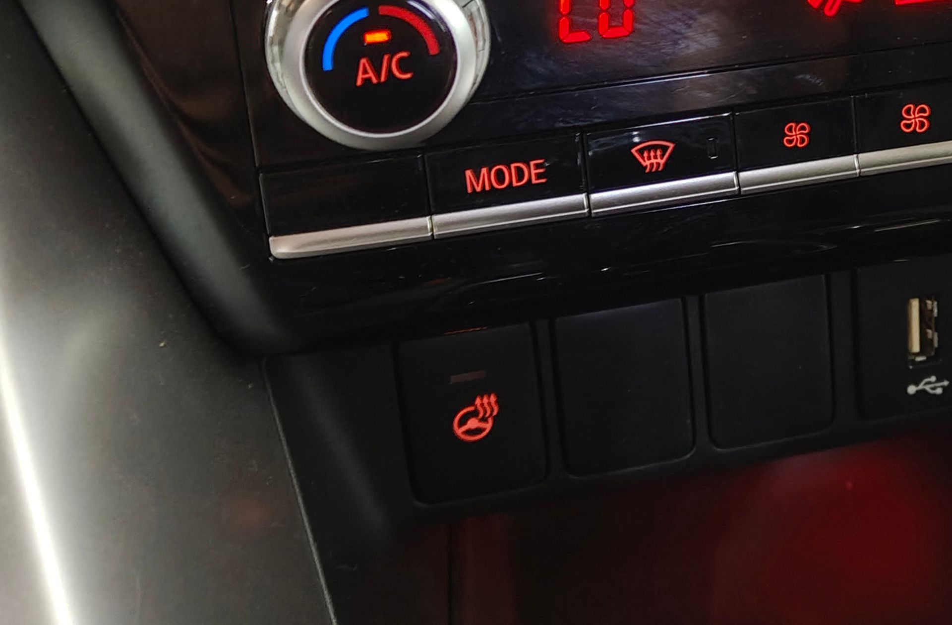 Mitsubishi Eclipse Cross 2.4 PHEV Kaiteki 4WD - foto 7