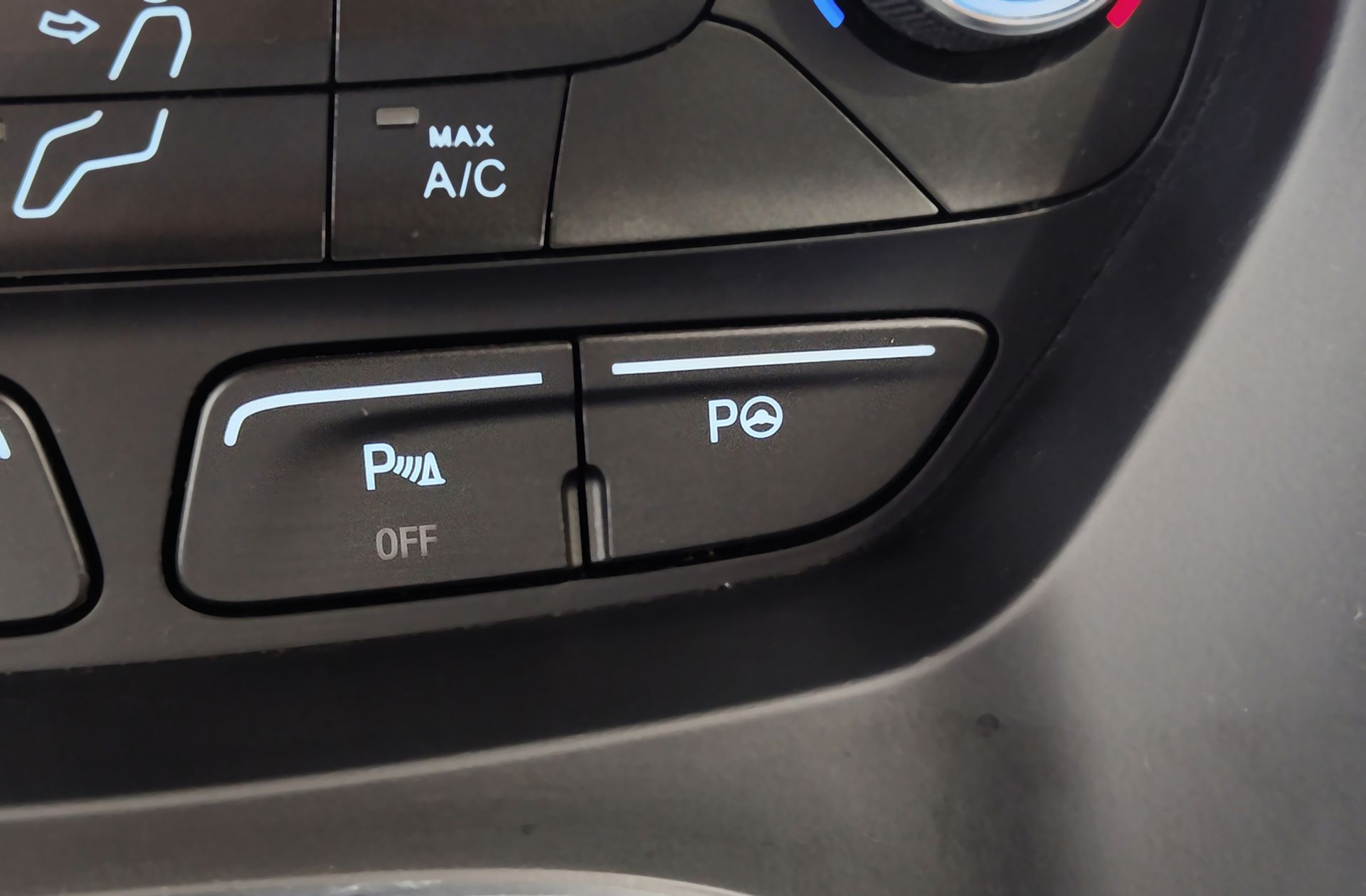 Ford Kuga 1.5 EcoBoost ST-Line Limited Edition 4x2 - foto 13