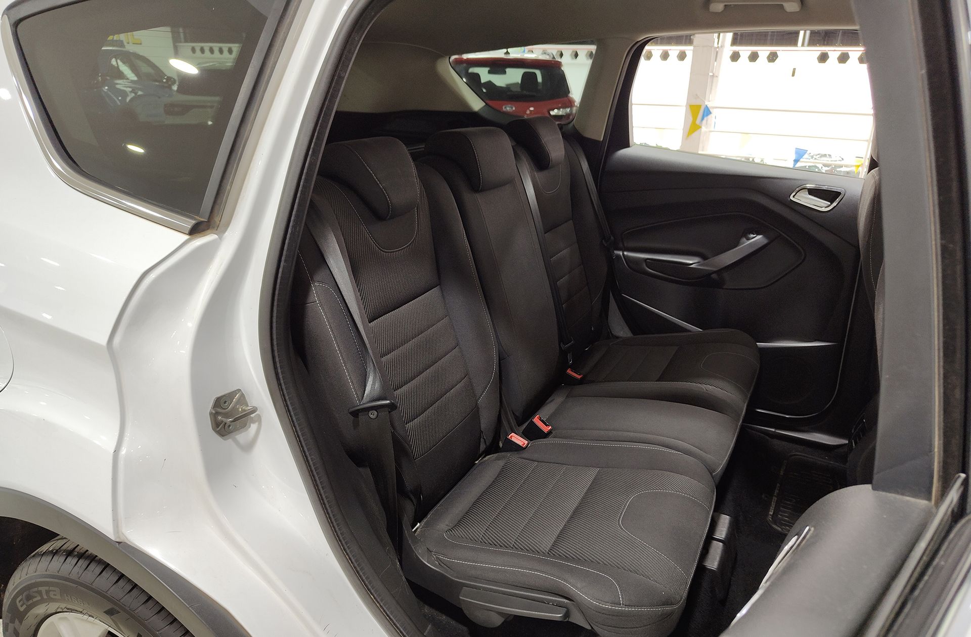 Ford Kuga 1.5 EcoBoost Trend 4x2 - foto 12
