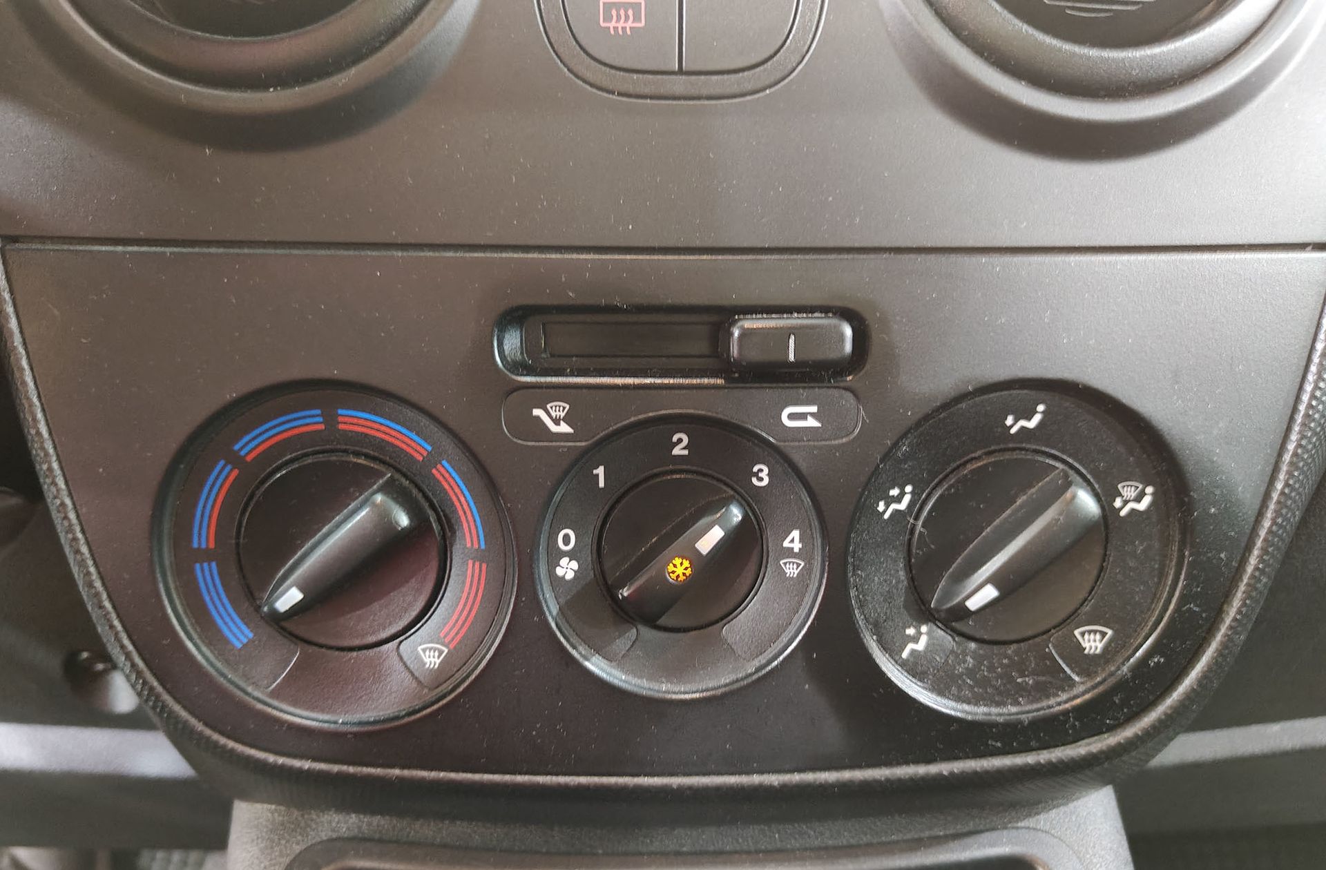 Fiat Qubo 1.4 Easy - foto 22
