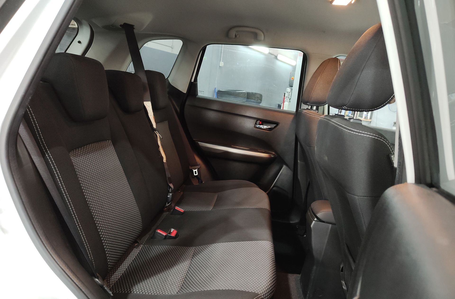Suzuki Vitara 1.4 Turbo Mild Hybrid GLE - foto 17