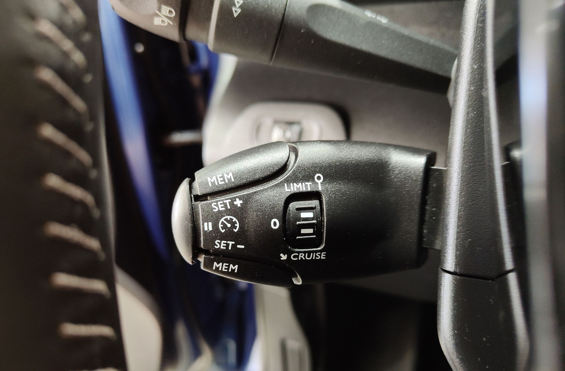 Peugeot Rifter PureTech Allure Standard - foto 22