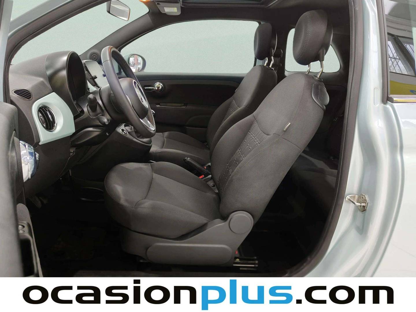 Foto asientos delanteros Fiat 500 Fiat 500 1.0 Hybrid Dolcevita (70 CV)