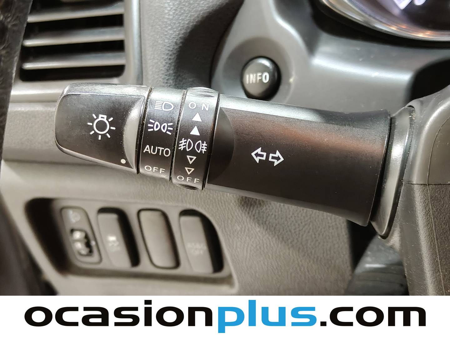 Equipamiento del Mitsubishi ASX Mitsubishi ASX 160 MPI Motion (117 CV)