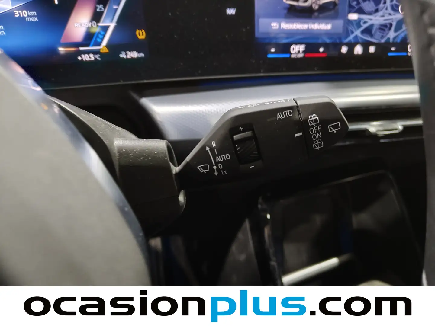 Foto BMW iX1 BMW iX1 eDrive20 (204 CV) Pack M