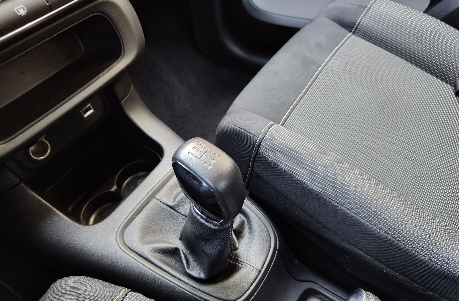 Citroën C3 PureTech 83 Plus - foto 5