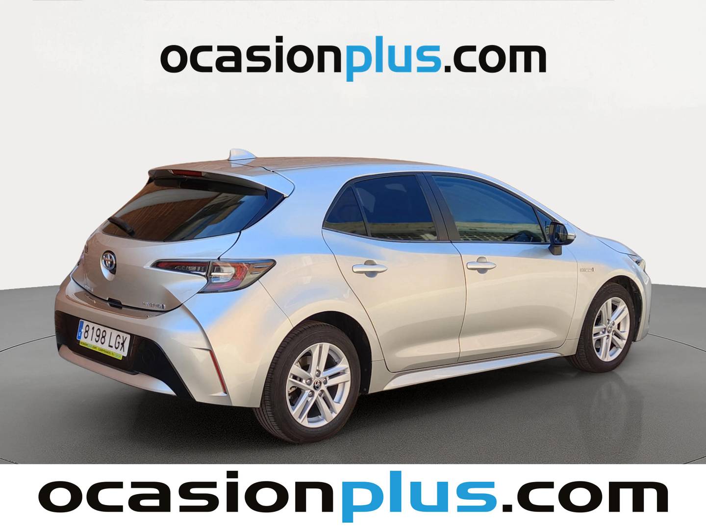 Foto trasera Toyota Corolla Toyota Corolla 1.8 125 Híbrido Active Tech E-CVT (122 CV) derecha