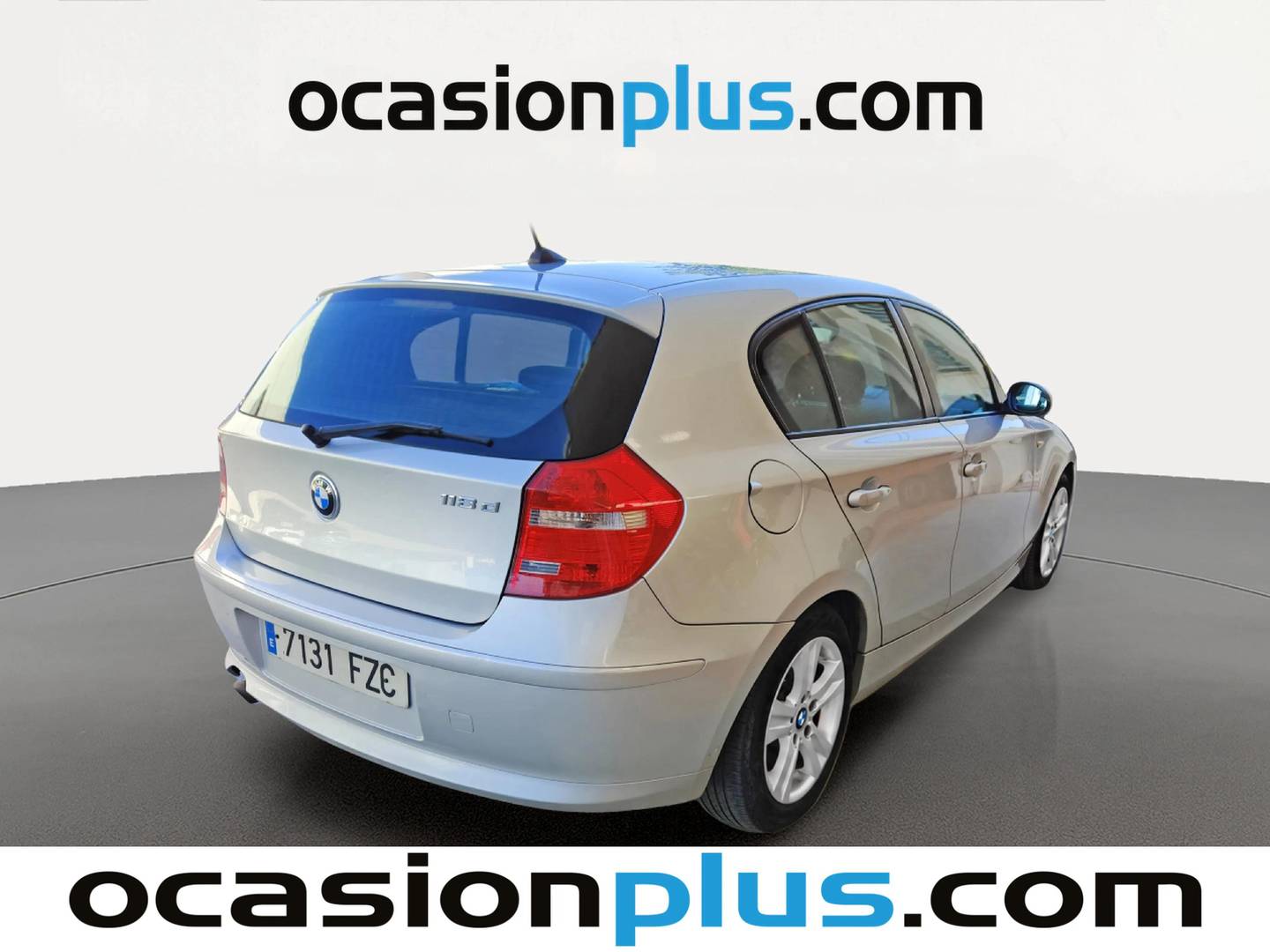 Foto trasera BMW Serie 1 BMW Serie 1 118d (143 CV) derecha