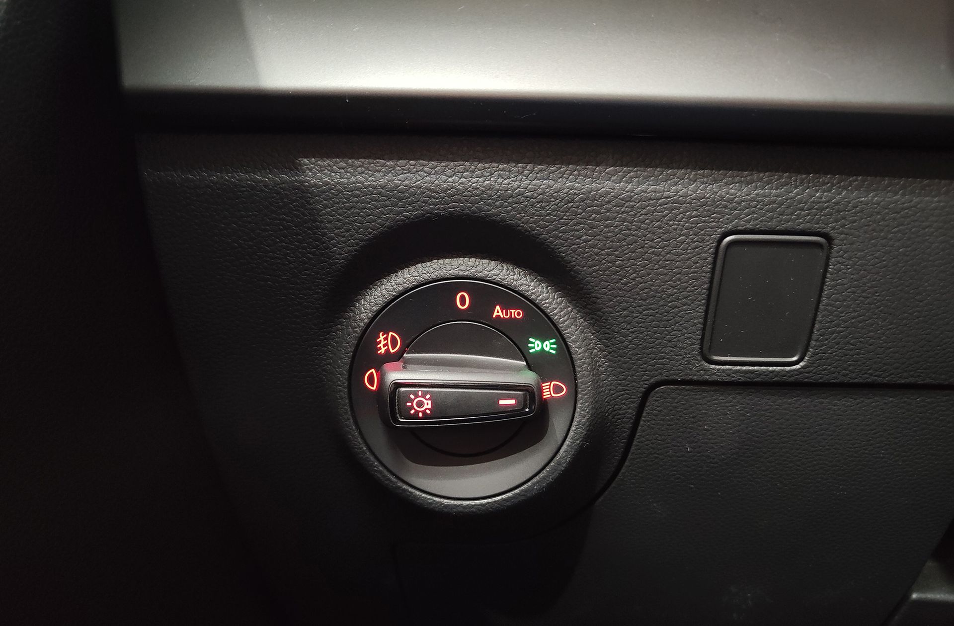 SEAT Arona 1.0 TSI FR - foto 11
