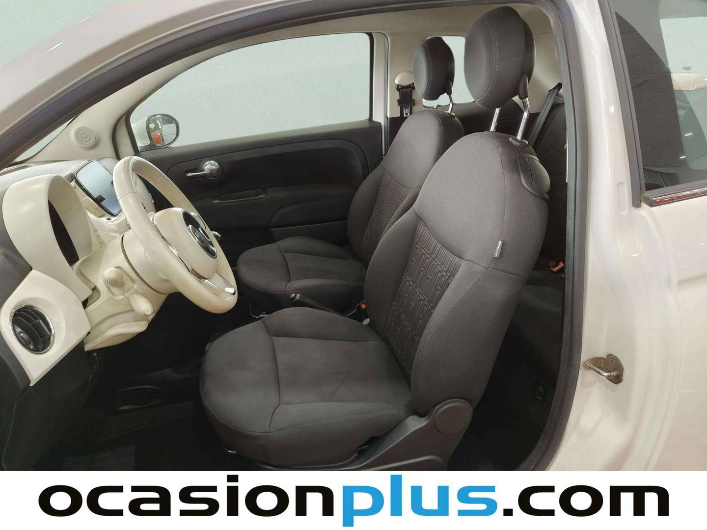 Foto asientos delanteros Fiat 500 Fiat 500 1.0 Hybrid Dolcevita (70 CV)