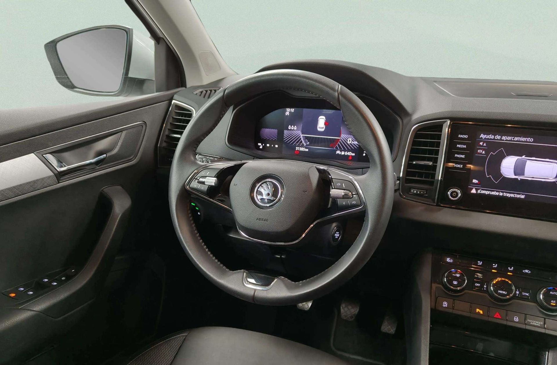 Škoda Karoq 2.0 TDI Selection - foto 20