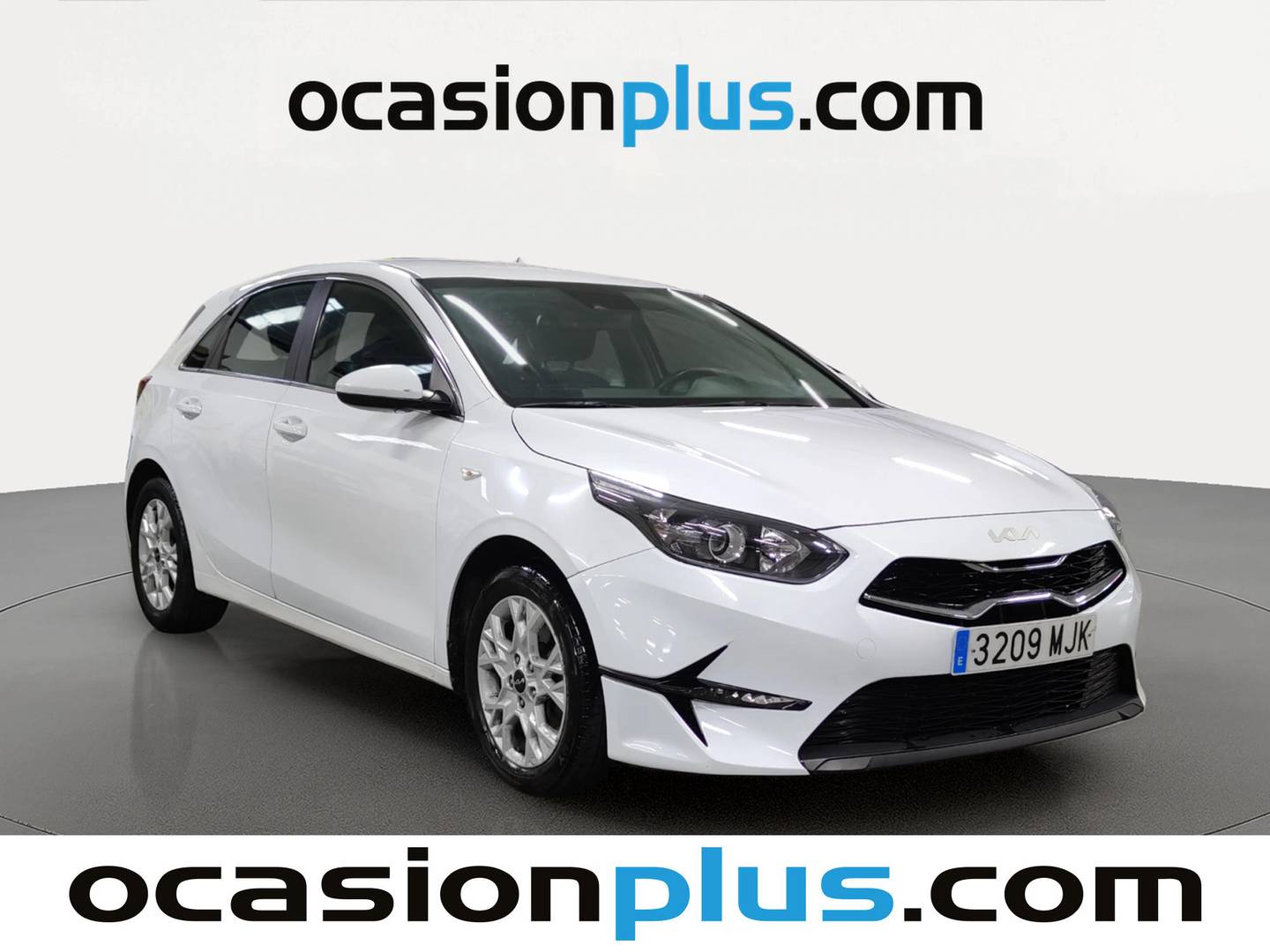 Foto delantera KIA Ceed KIA Ceed 1.6 MHEV iMT Drive (136 CV) derecha