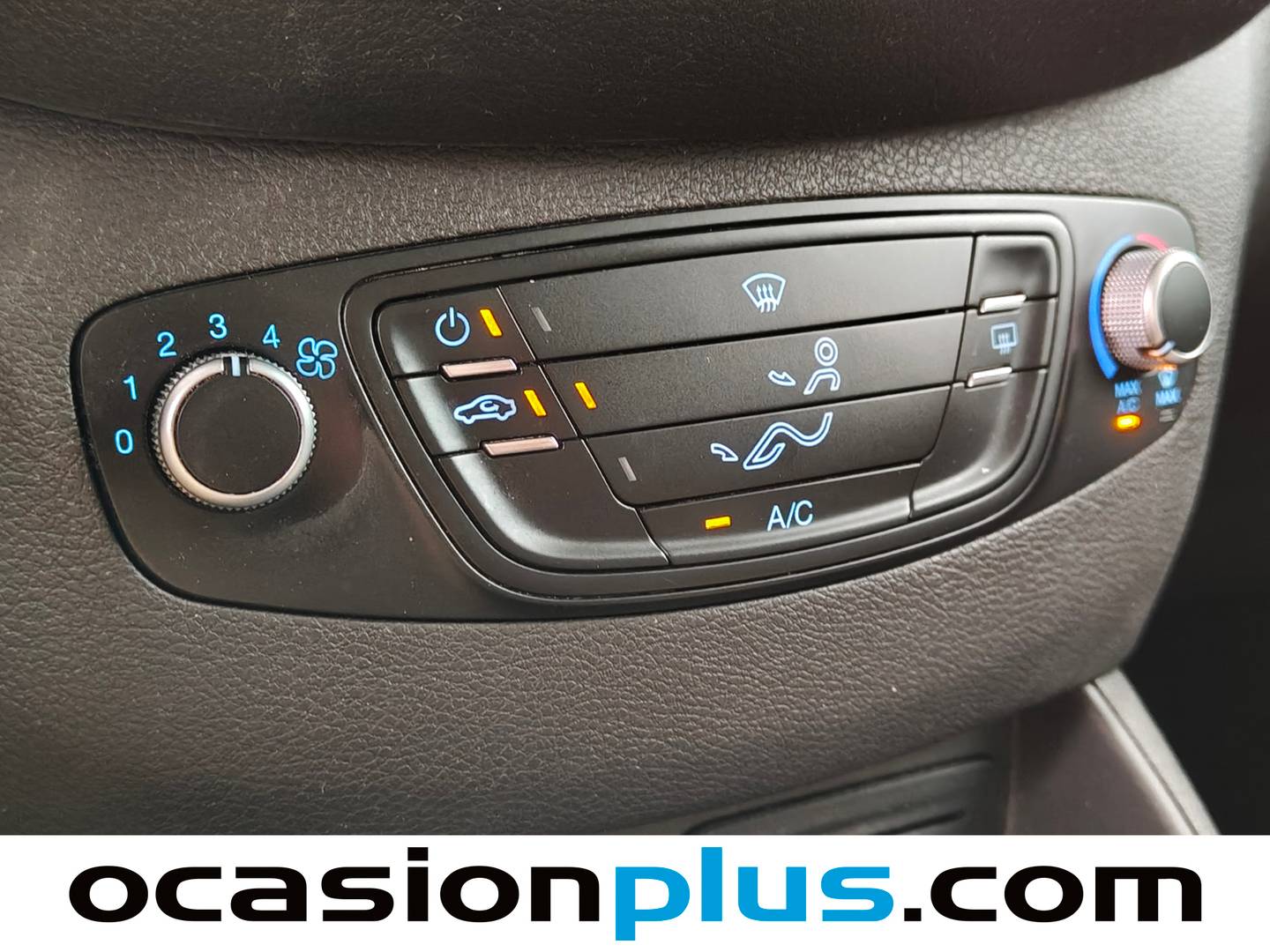Equipamiento del Ford Tourneo Courier Ford Tourneo Courier 1.5 TDCi Trend (75 CV)