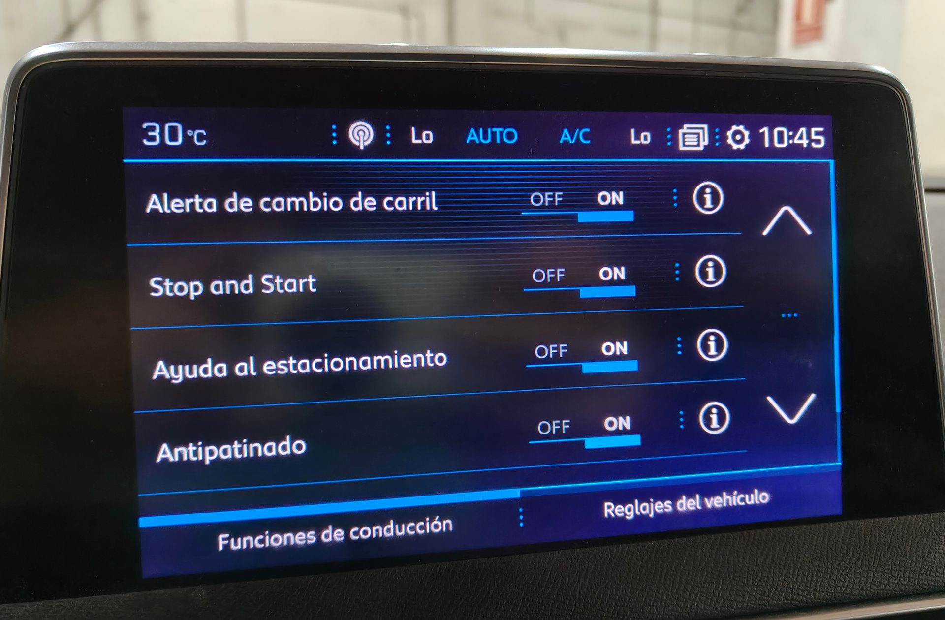 Peugeot 3008 BlueHDi 120 Allure EAT6 - foto 10