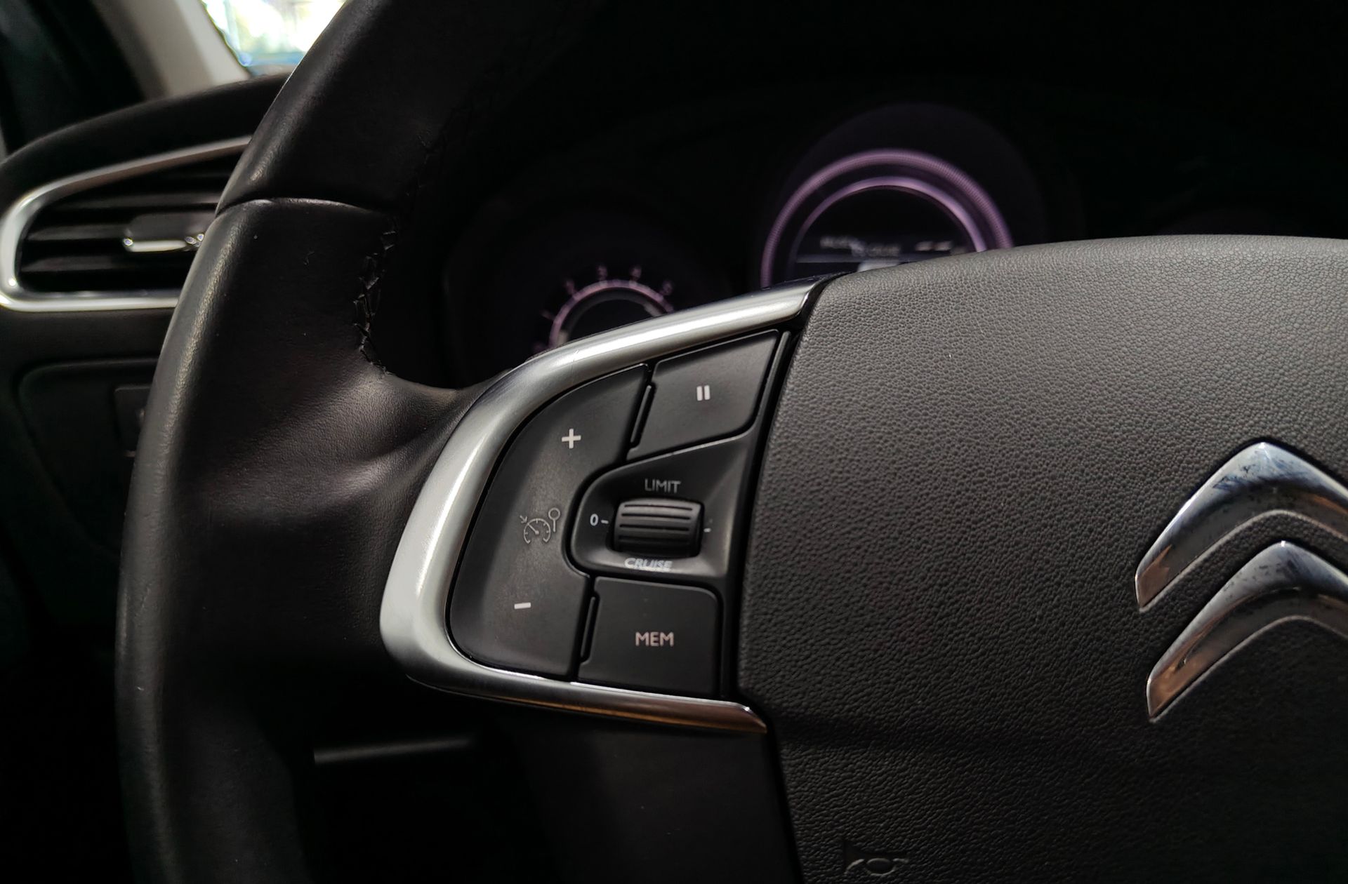 Citroën C4 BlueHDi 100 Feel Edition - foto 29