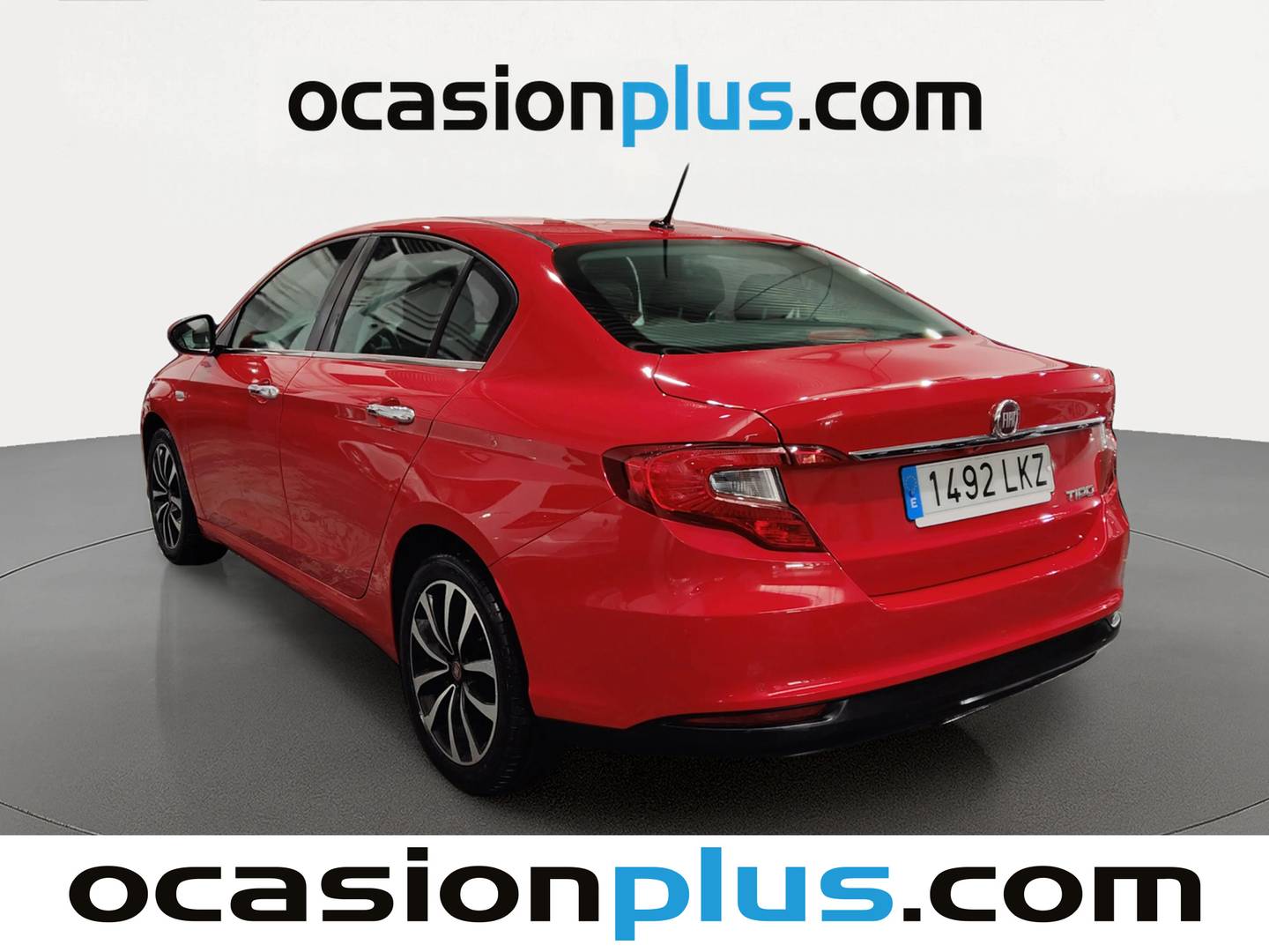 Foto trasera Fiat Tipo Fiat Tipo Sedan 1.4 Fire Lounge (95 CV) izquierda