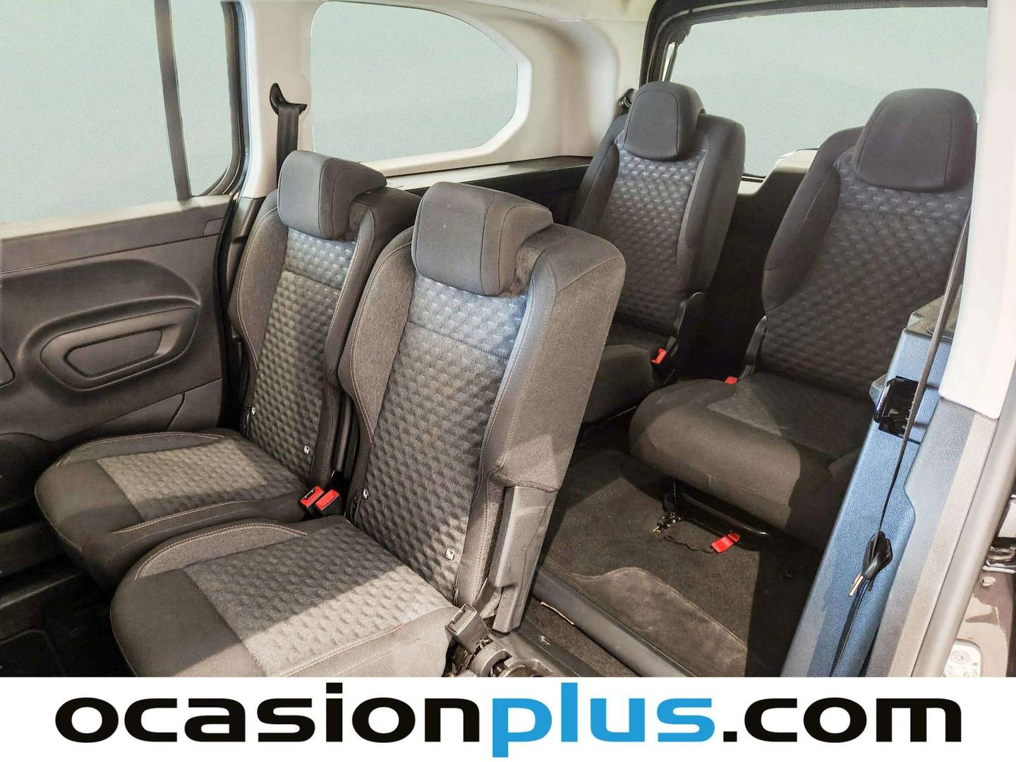 Foto Peugeot Rifter Peugeot Rifter BlueHDi 130 GT Long EAT8 (130 CV)