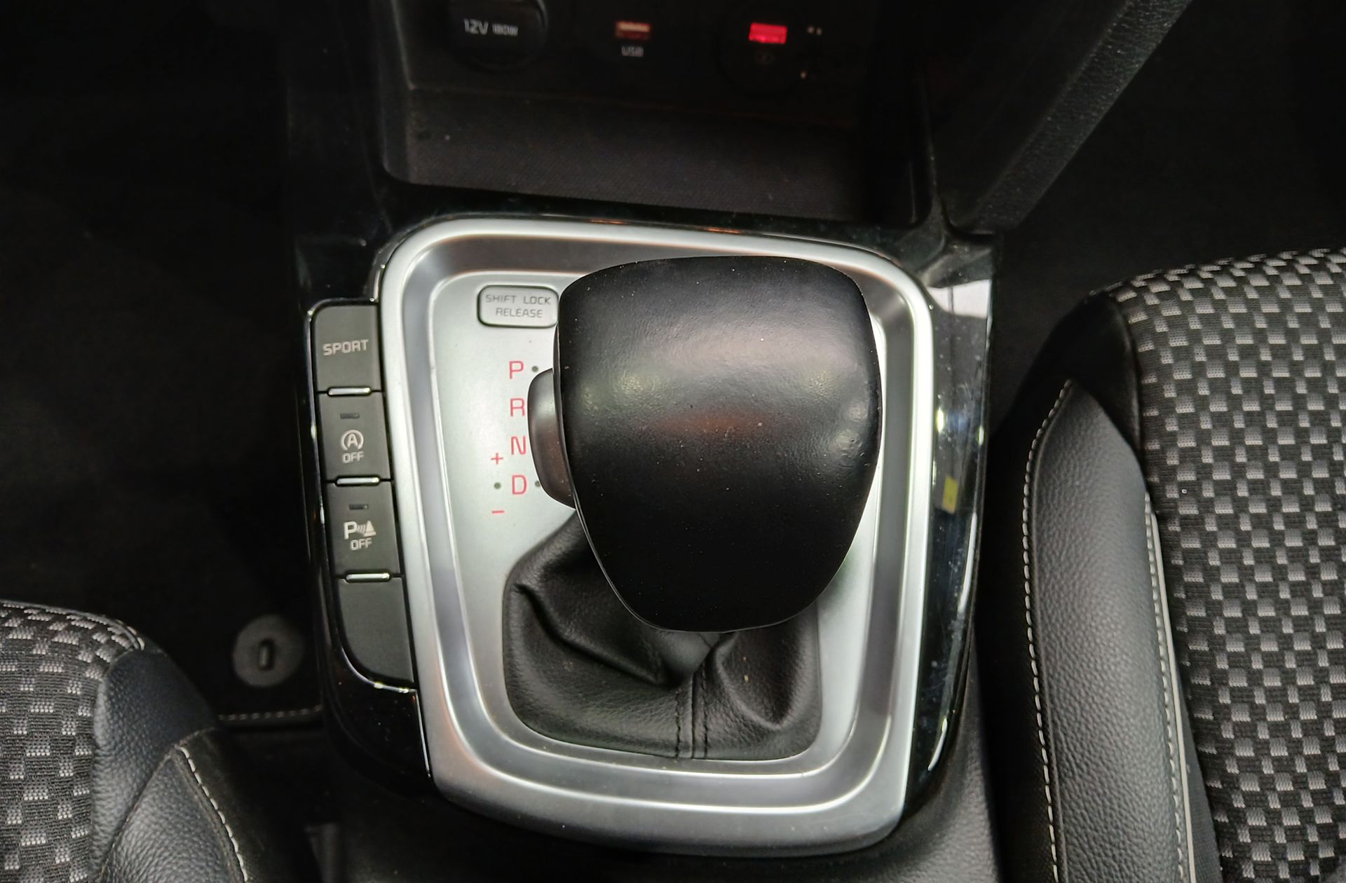 Kia Ceed Tourer 1.6 MHEV Tech DCT - foto 5