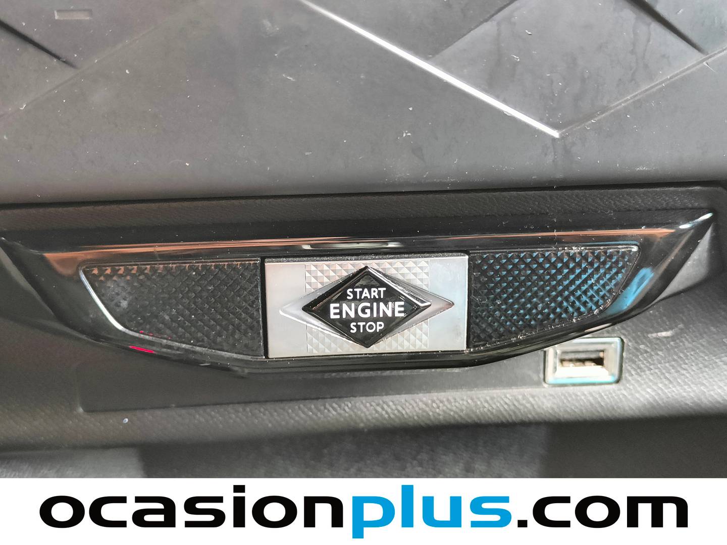 Foto DS DS 3 Crossback DS DS3 Crossback Performance Line BlueHDi (110 CV)